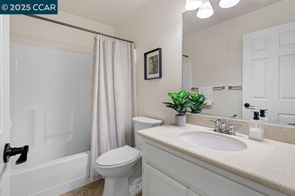 Detail Gallery Image 25 of 33 For 1 Lupine Ln, San Ramon,  CA 94583 - 4 Beds | 2/1 Baths