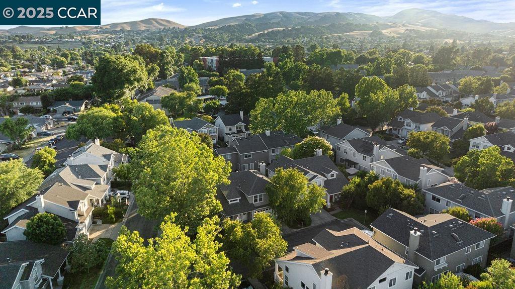 Detail Gallery Image 30 of 33 For 1 Lupine Ln, San Ramon,  CA 94583 - 4 Beds | 2/1 Baths