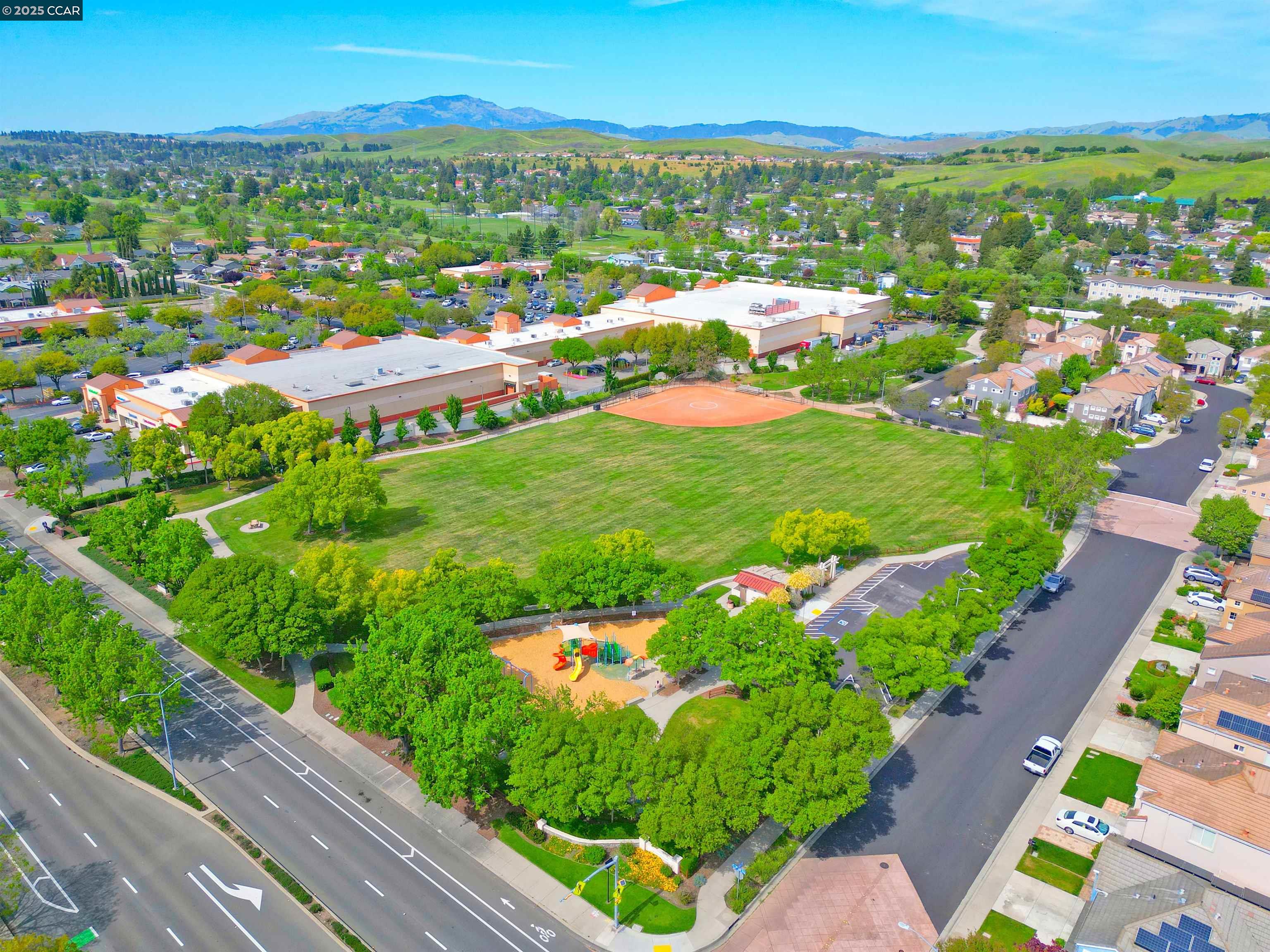 Detail Gallery Image 33 of 33 For 1 Lupine Ln, San Ramon,  CA 94583 - 4 Beds | 2/1 Baths