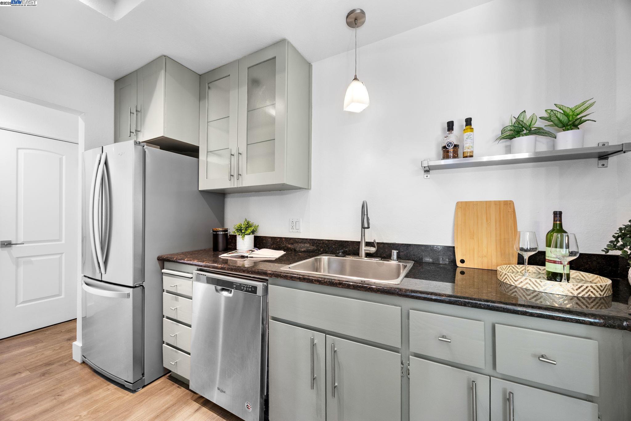Photo #5: 41103366 Listing 
