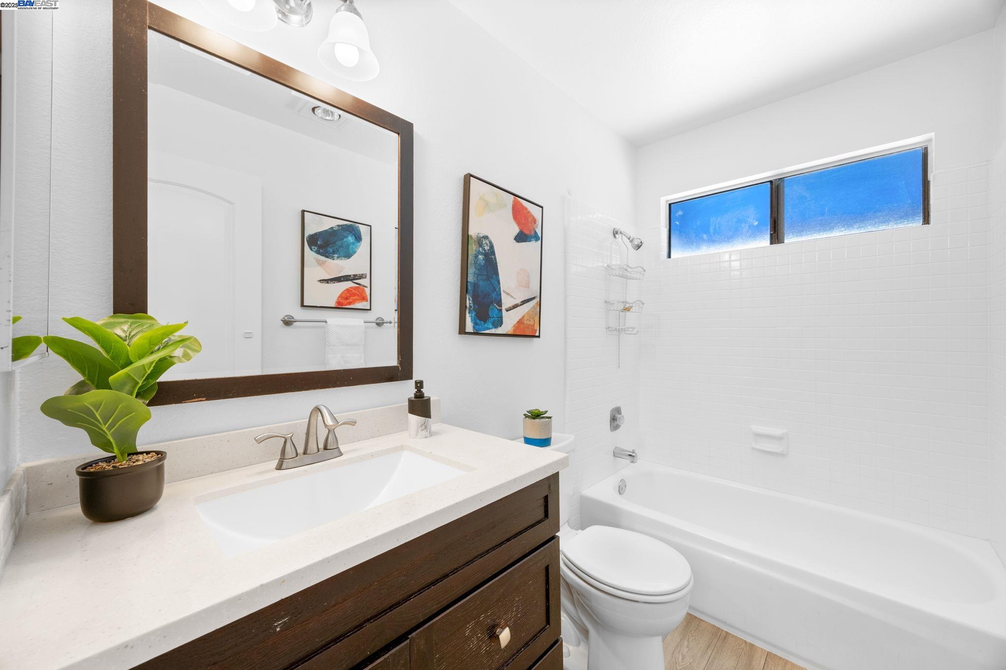 Photo #6: 41103366 Listing 