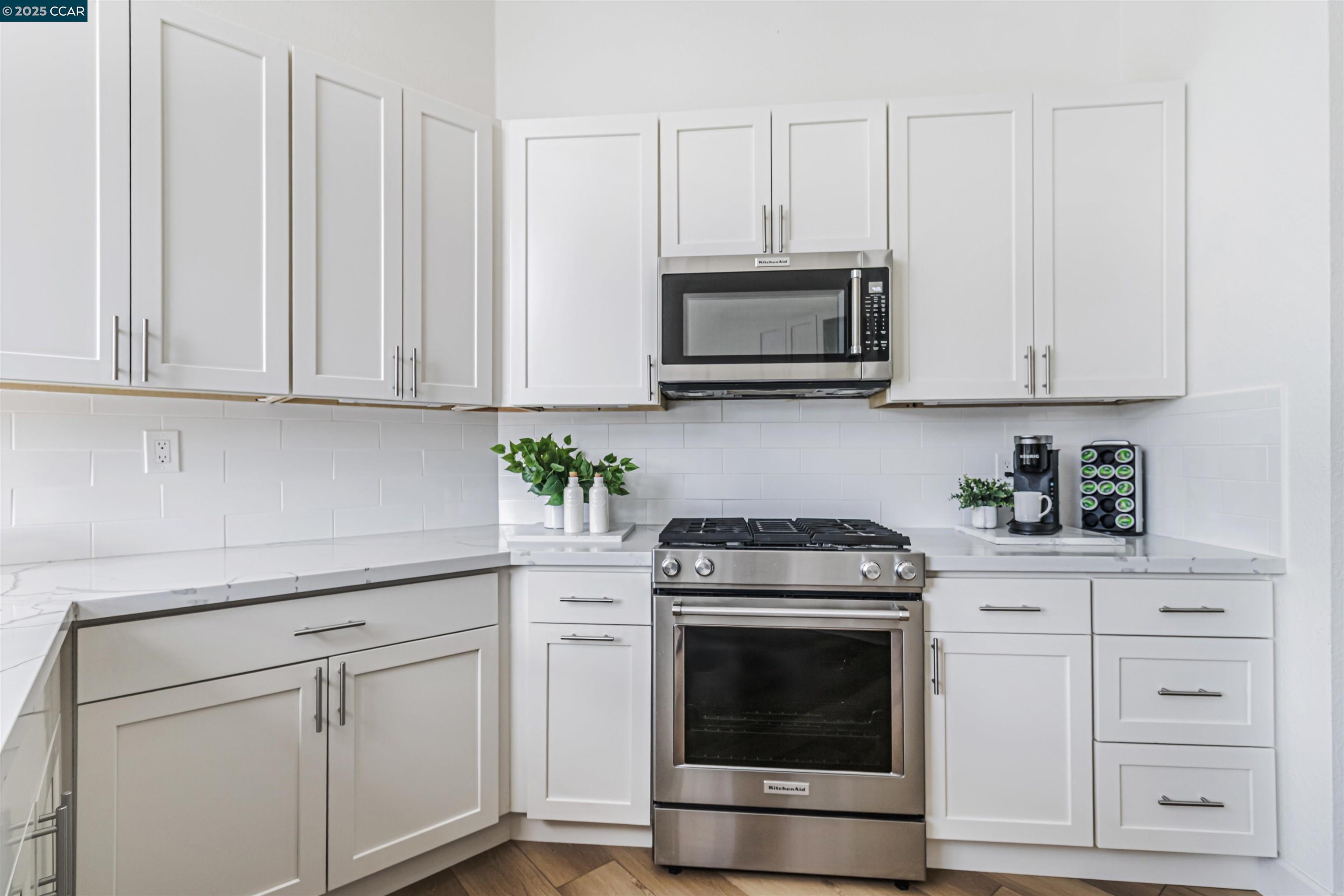 Photo #14: 41103369 Listing: Photo #14