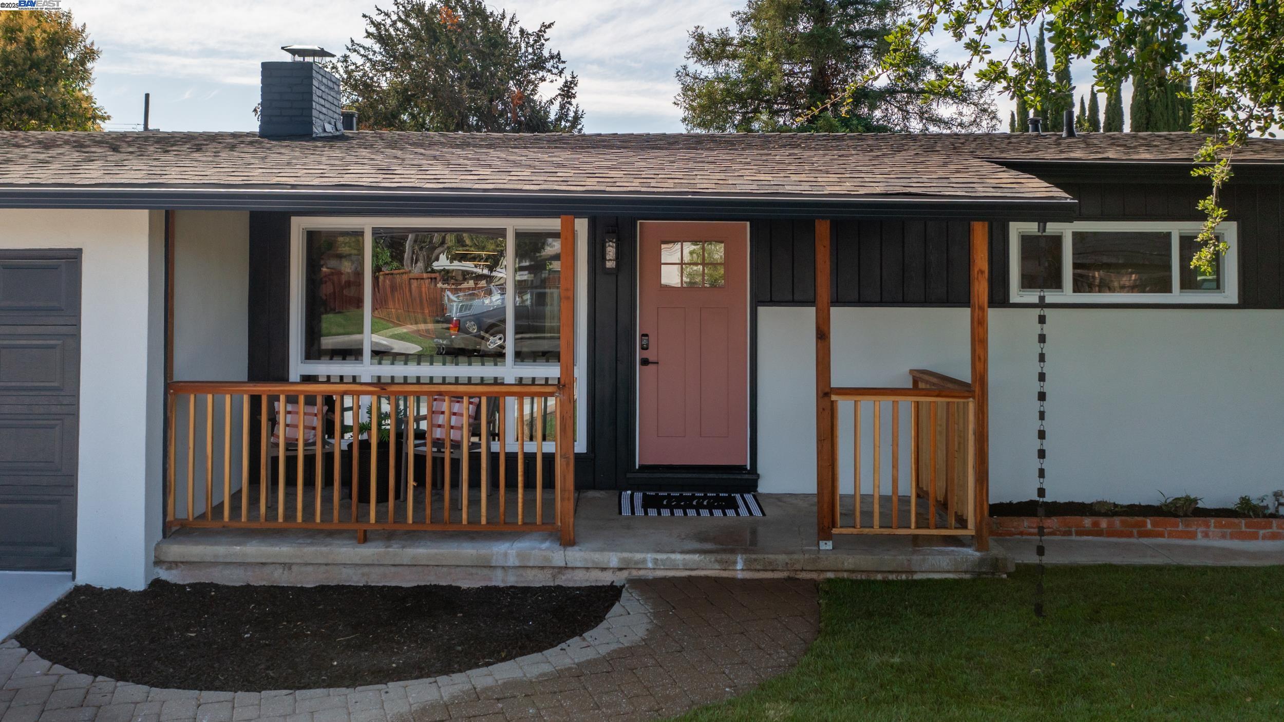 Detail Gallery Image 2 of 33 For 10393 Doris Court, San Jose,  CA 95127 - 4 Beds | 2 Baths
