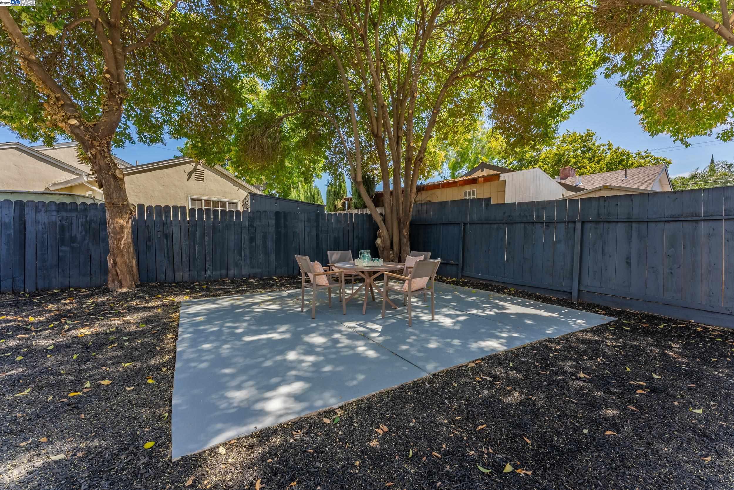 Detail Gallery Image 28 of 33 For 10393 Doris Court, San Jose,  CA 95127 - 4 Beds | 2 Baths