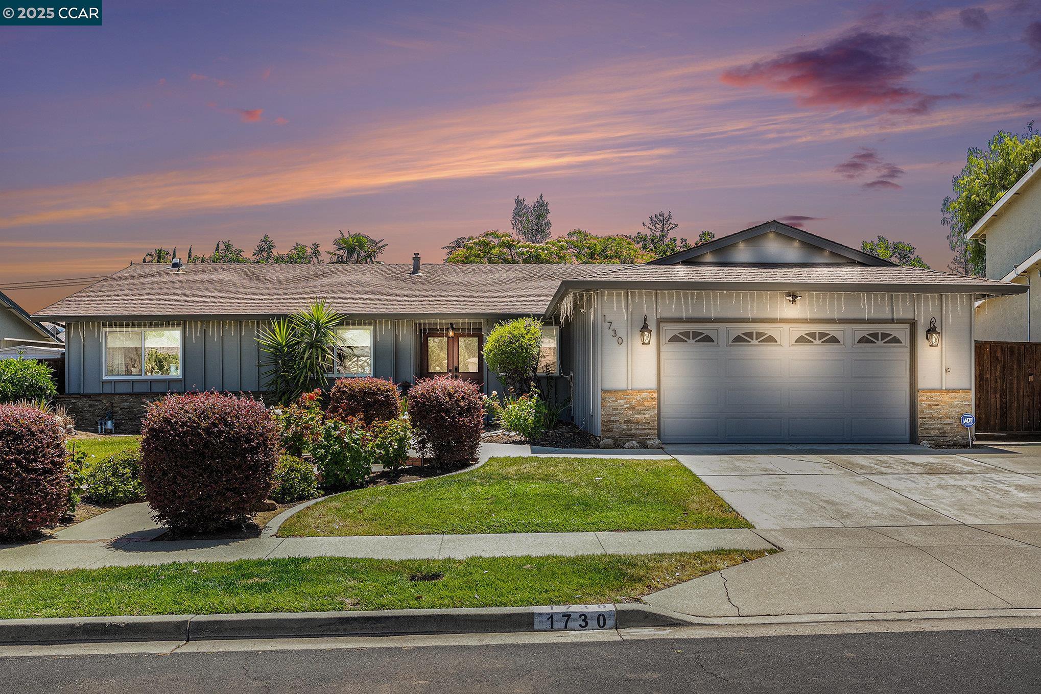 Detail Gallery Image 2 of 16 For 1730 Claycord Ave, Concord,  CA 94521 - 3 Beds | 2 Baths