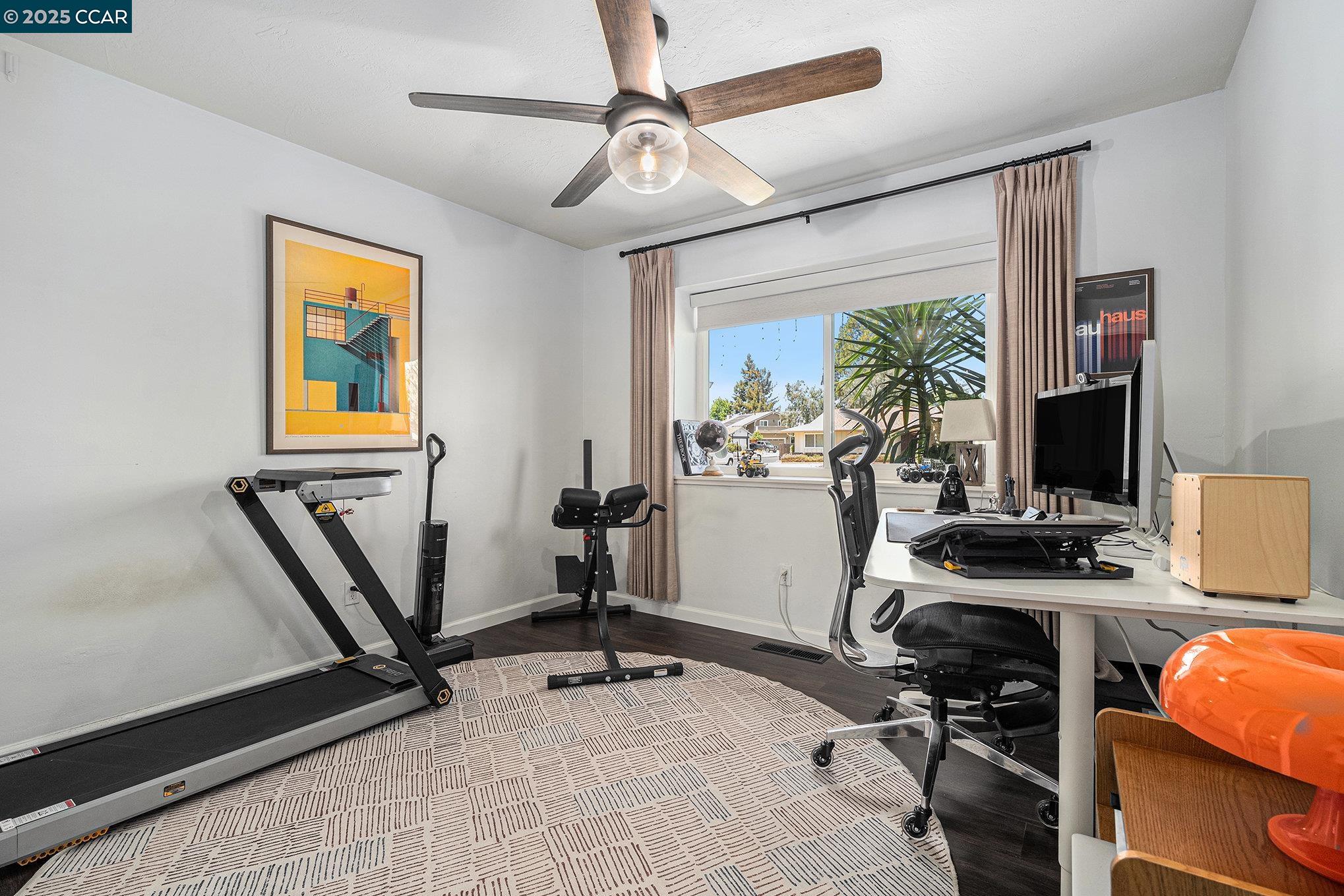 Detail Gallery Image 11 of 16 For 1730 Claycord Ave, Concord,  CA 94521 - 3 Beds | 2 Baths
