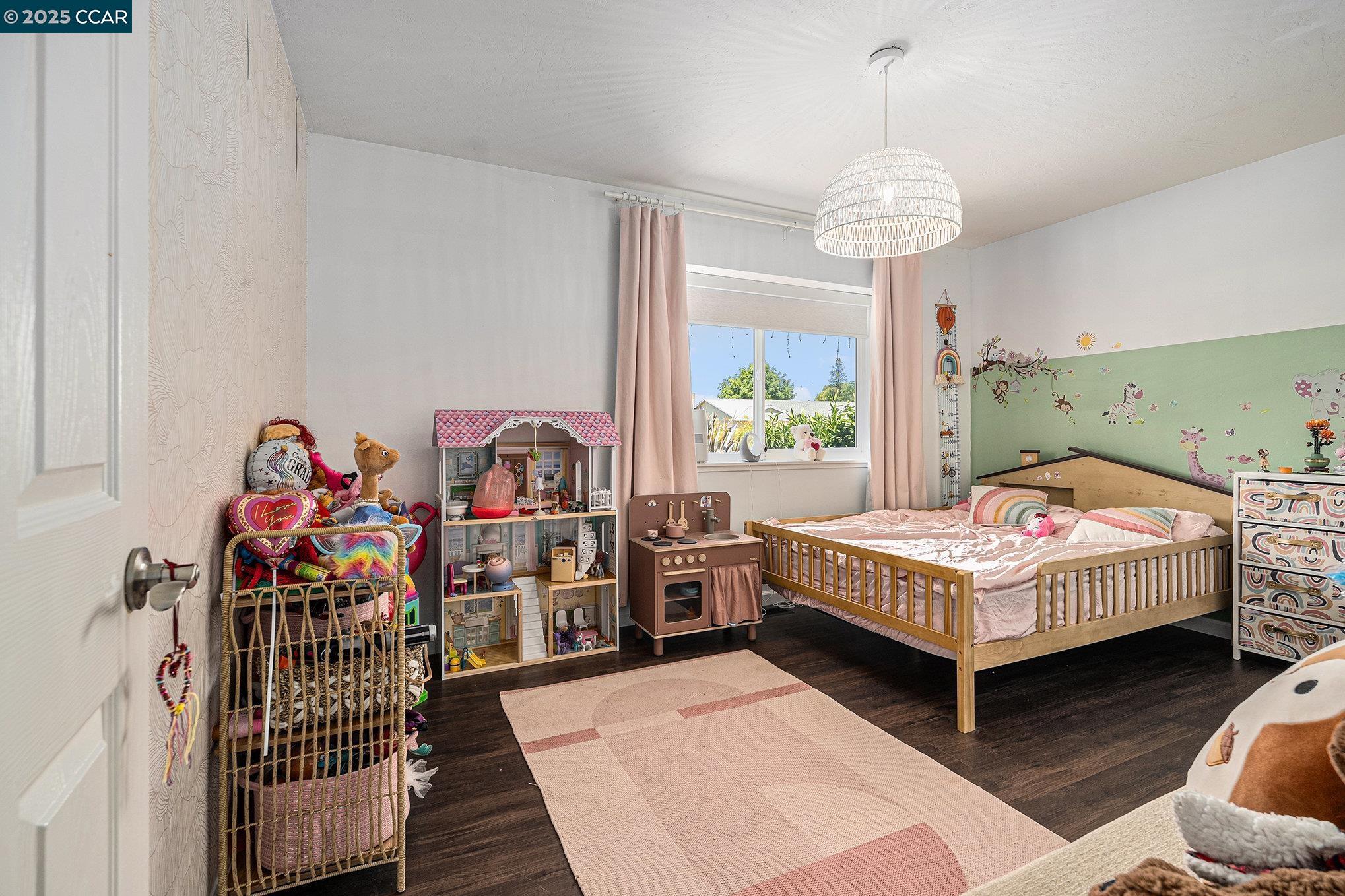 Detail Gallery Image 12 of 16 For 1730 Claycord Ave, Concord,  CA 94521 - 3 Beds | 2 Baths