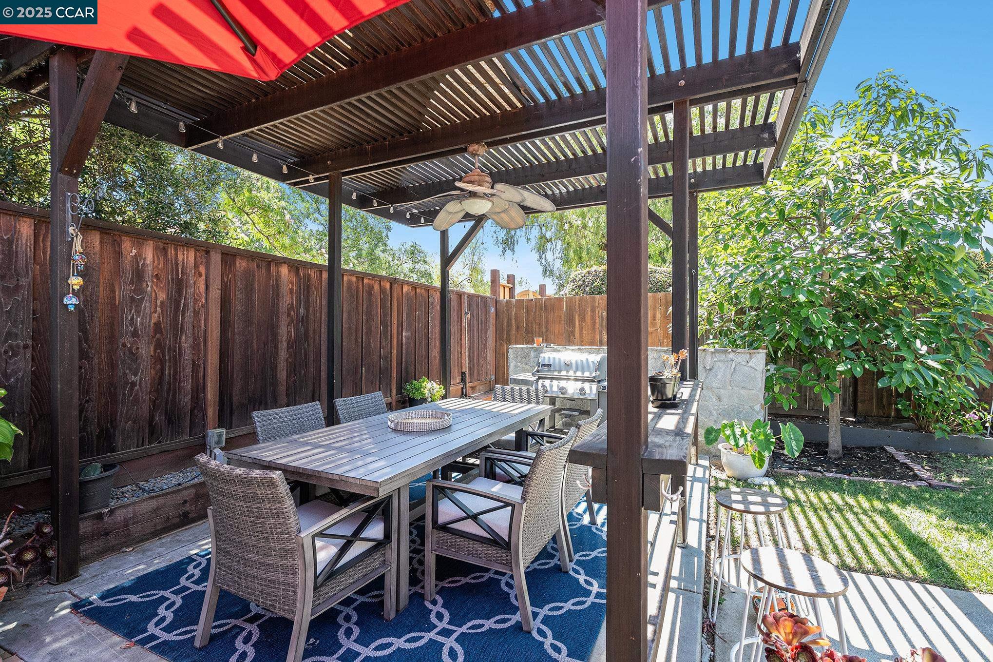 Detail Gallery Image 14 of 16 For 1730 Claycord Ave, Concord,  CA 94521 - 3 Beds | 2 Baths