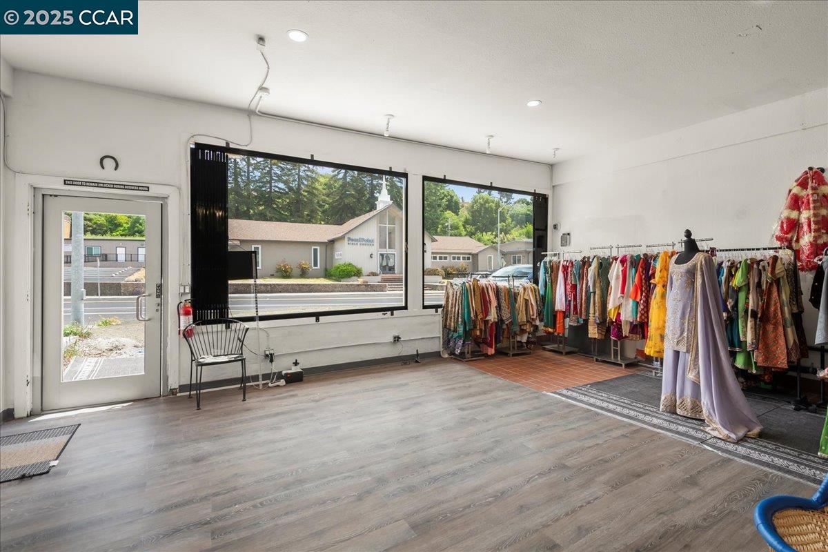 Detail Gallery Image 11 of 32 For , El Sobrante,  CA 94803 - – Beds | – Baths