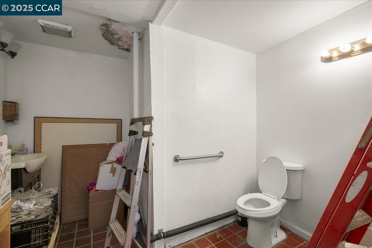 Detail Gallery Image 17 of 32 For , El Sobrante,  CA 94803 - – Beds | – Baths