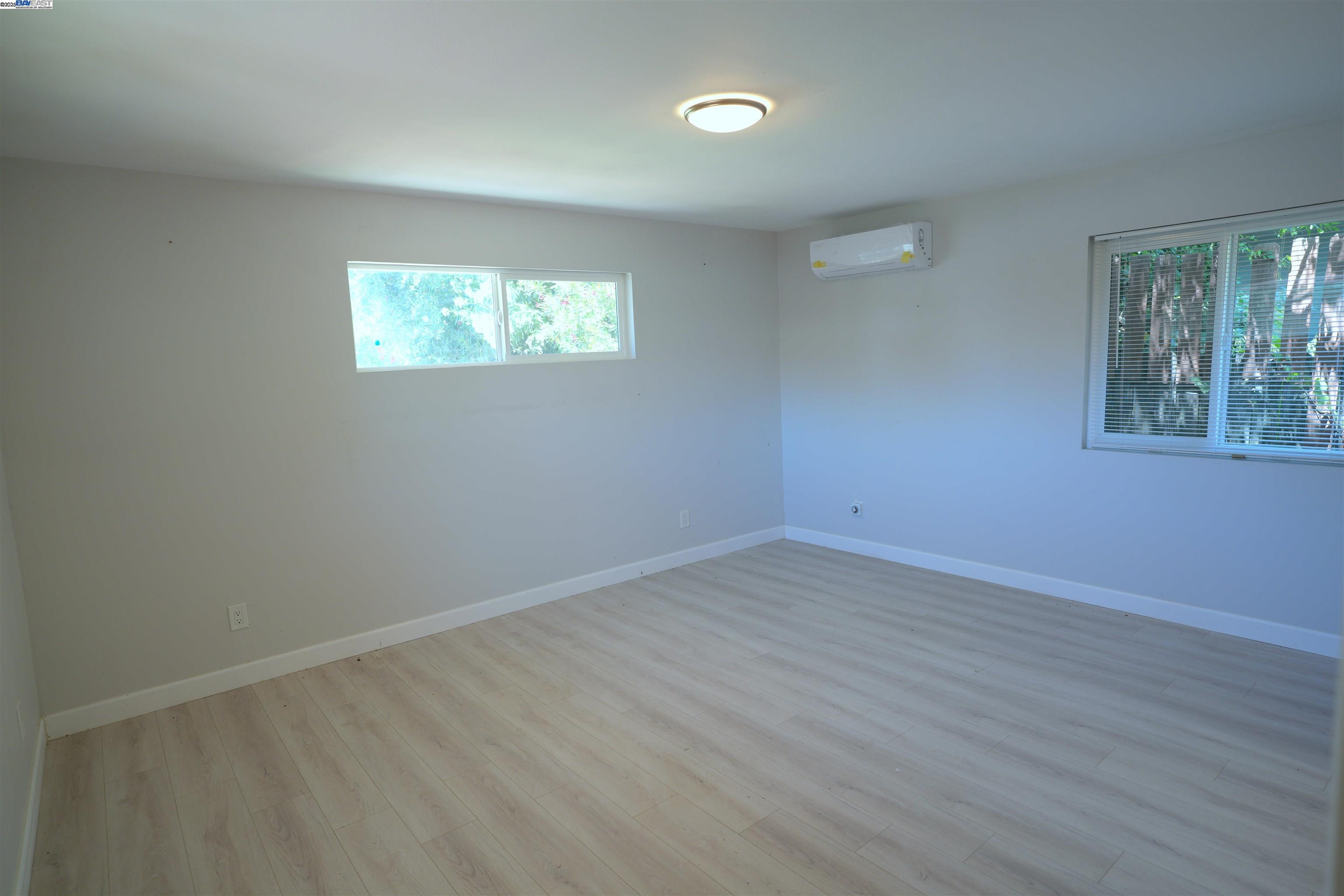Detail Gallery Image 11 of 27 For 3180 Watt Ave, Sacramento,  CA 95821 - 4 Beds | 4 Baths