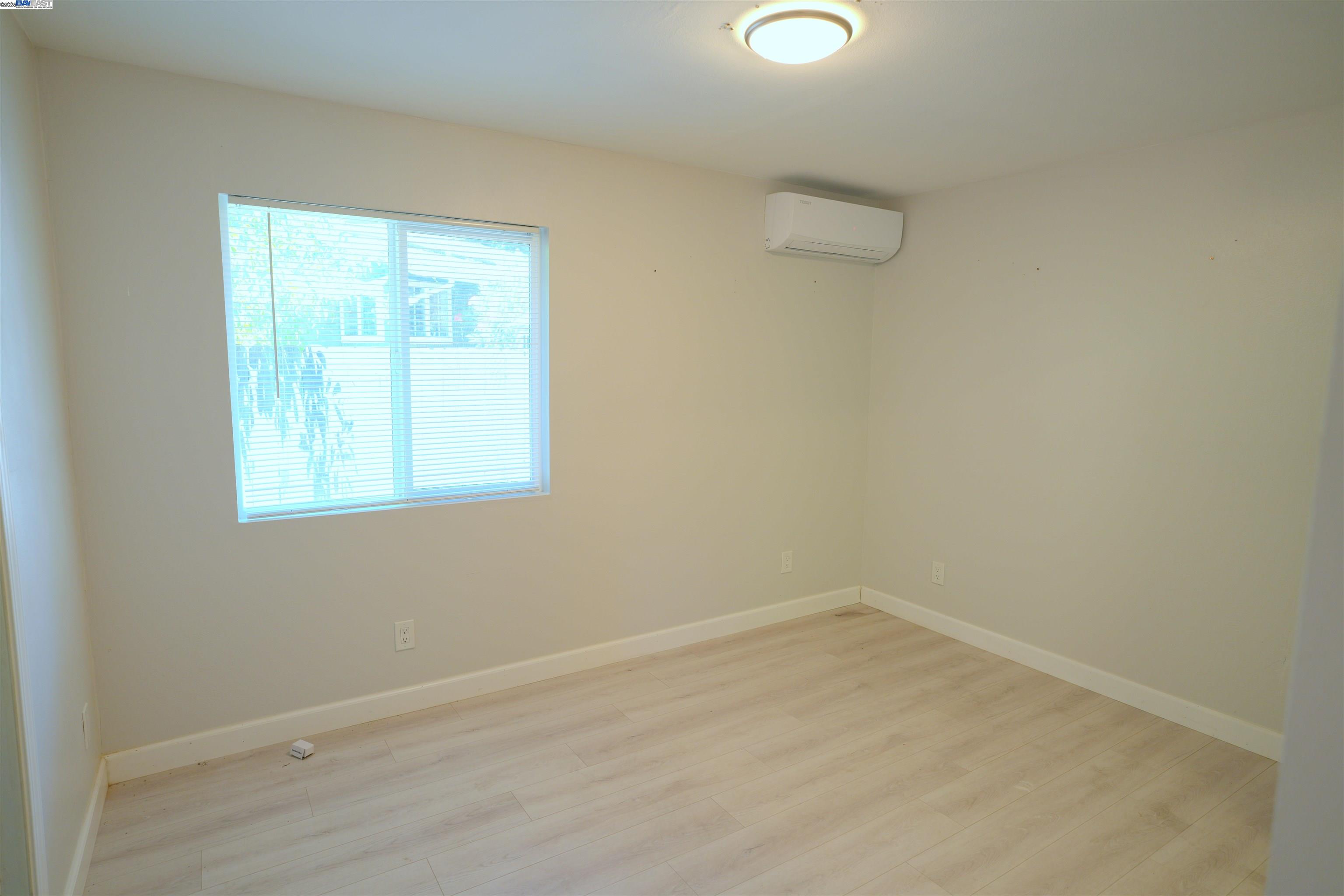 Detail Gallery Image 14 of 27 For 3180 Watt Ave, Sacramento,  CA 95821 - 4 Beds | 4 Baths