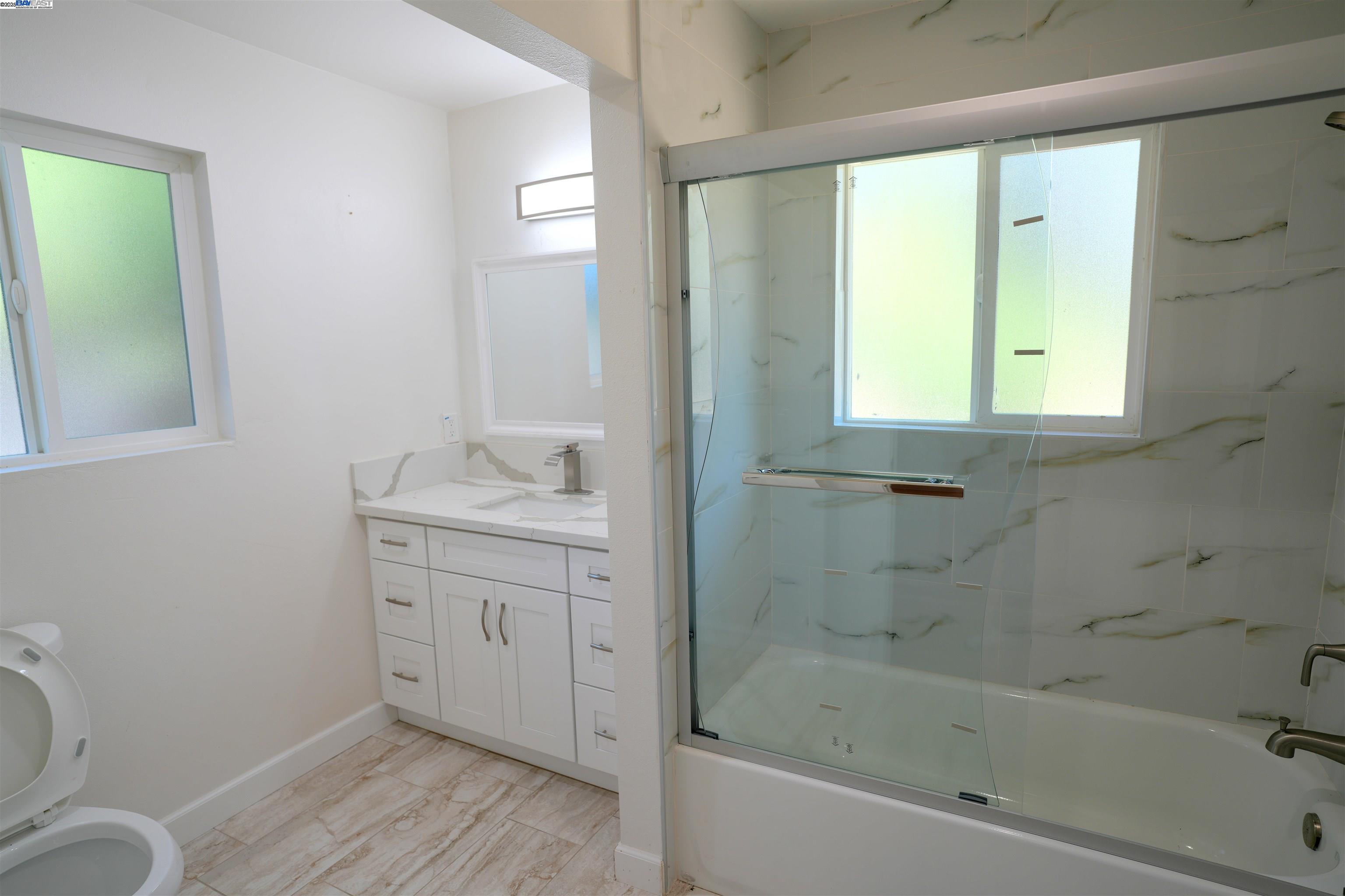 Detail Gallery Image 19 of 27 For 3180 Watt Ave, Sacramento,  CA 95821 - 4 Beds | 4 Baths