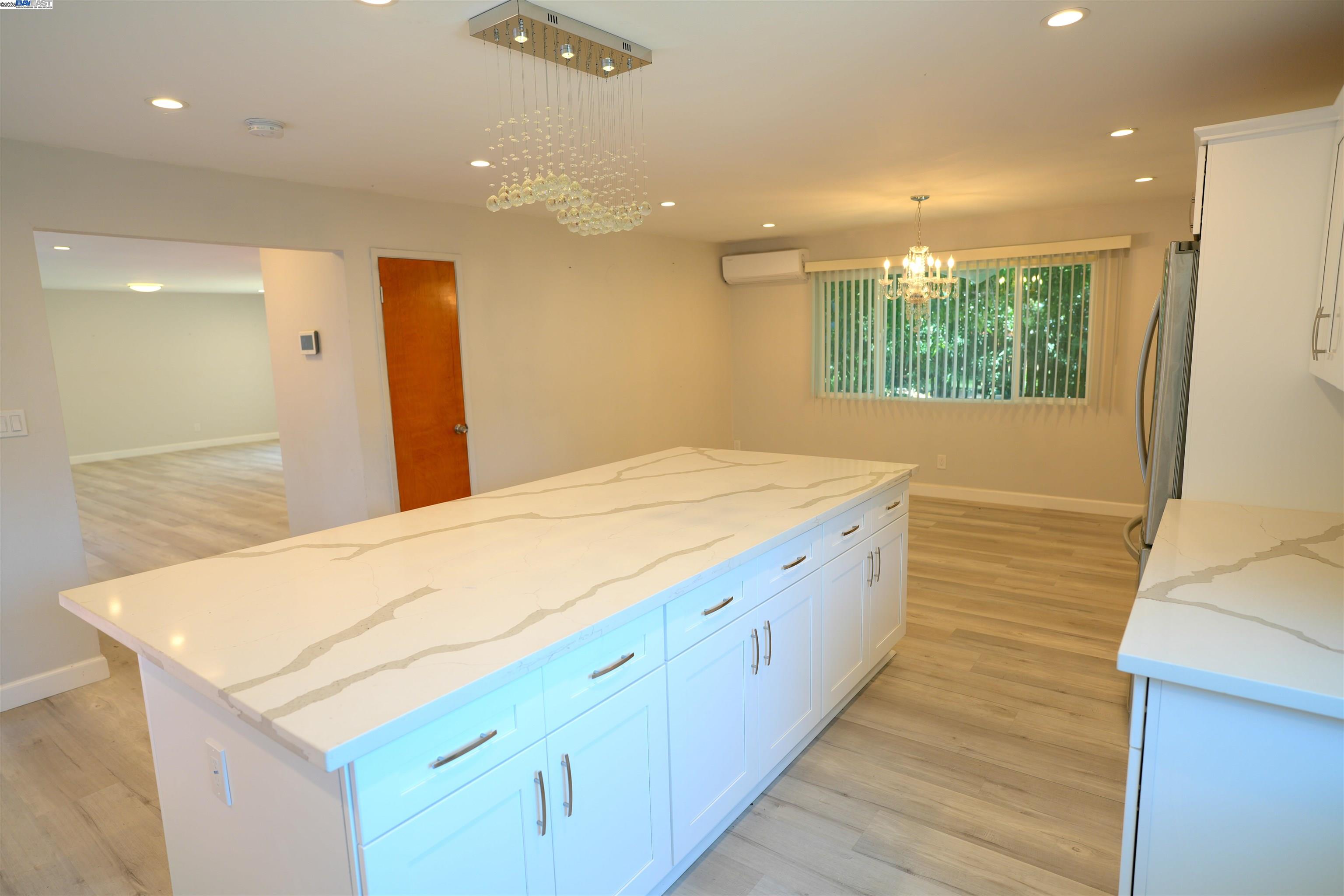 Detail Gallery Image 9 of 27 For 3180 Watt Ave, Sacramento,  CA 95821 - 4 Beds | 4 Baths