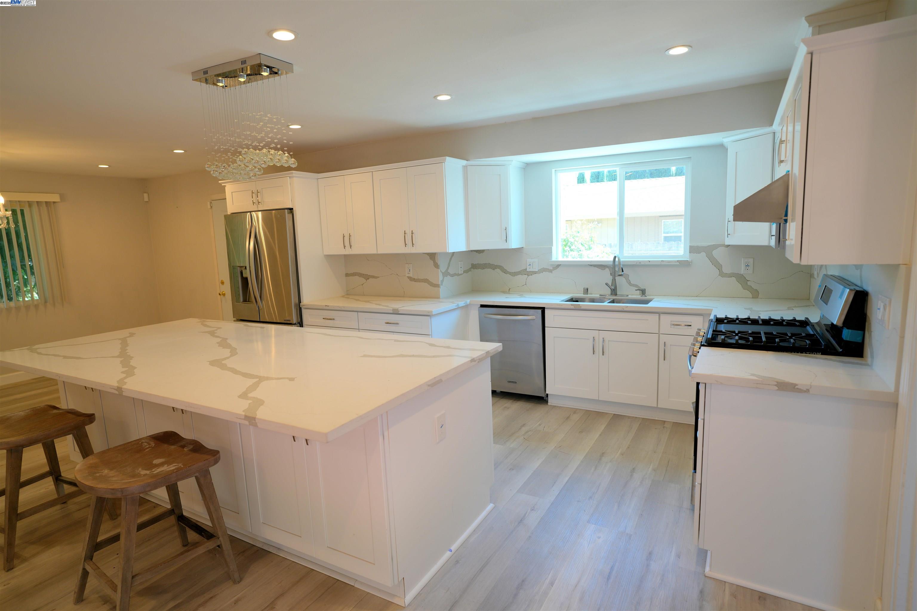 Detail Gallery Image 10 of 27 For 3180 Watt Ave, Sacramento,  CA 95821 - 4 Beds | 4 Baths