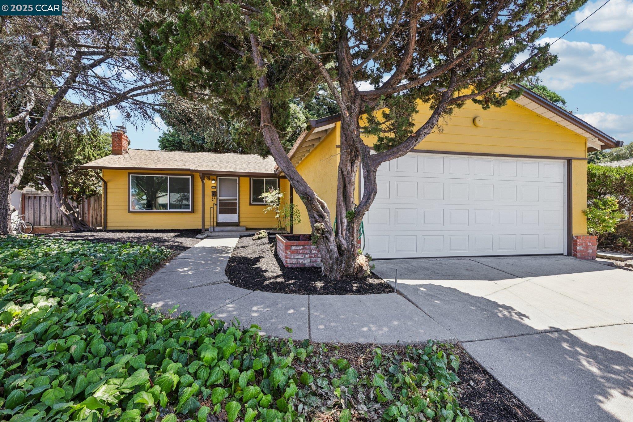 2344 Shannon Ave