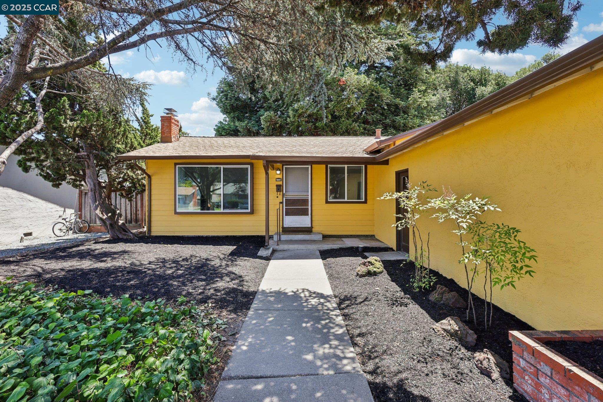2344 Shannon Ave, San Pablo, California 94806, 4 Bedrooms Bedrooms, 7 Rooms Rooms,2 BathroomsBathrooms,Residential,For Sale,2344 Shannon Ave,41103382
