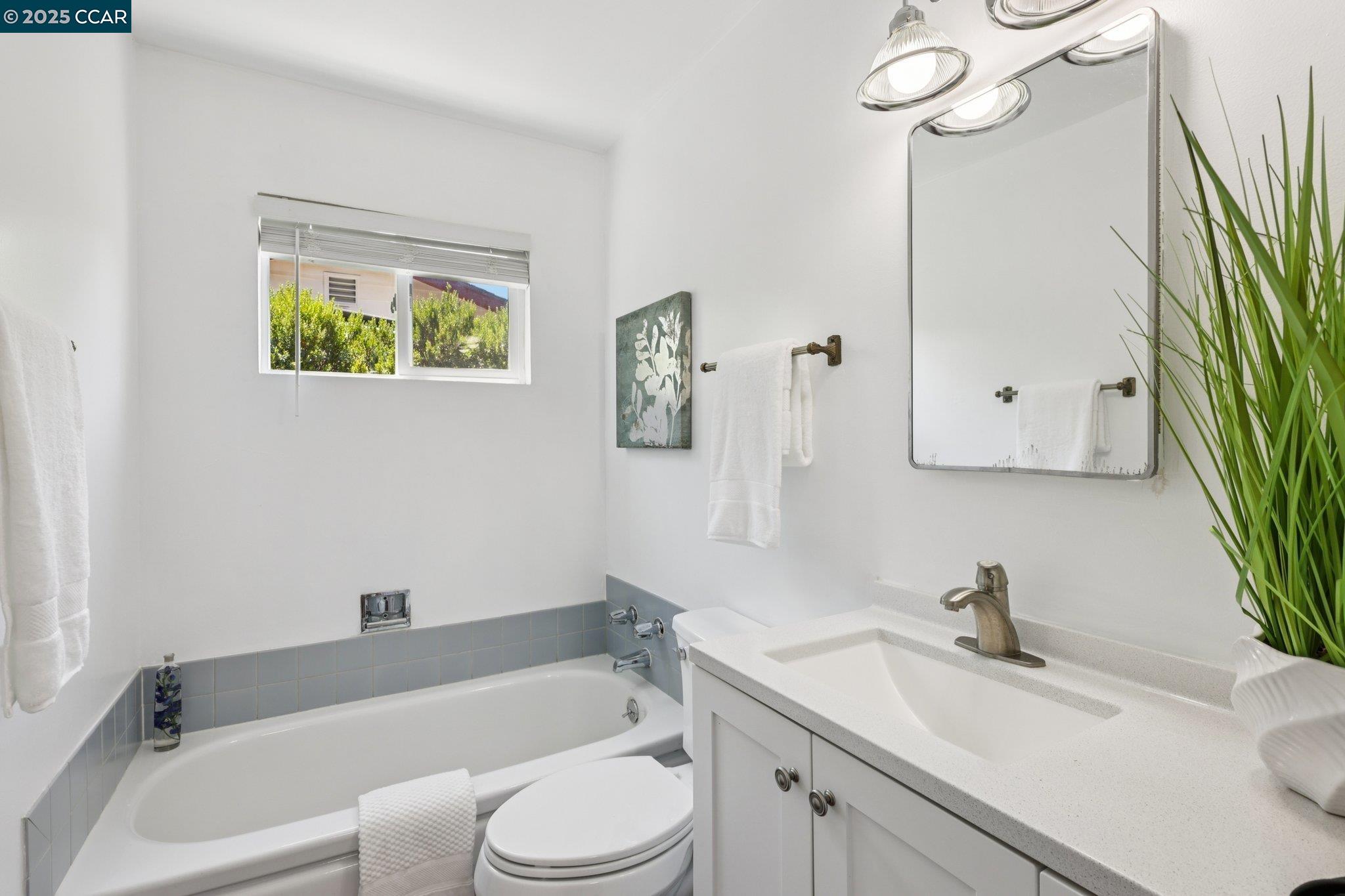 2344 Shannon Ave, San Pablo, California 94806, 4 Bedrooms Bedrooms, 7 Rooms Rooms,2 BathroomsBathrooms,Residential,For Sale,2344 Shannon Ave,41103382