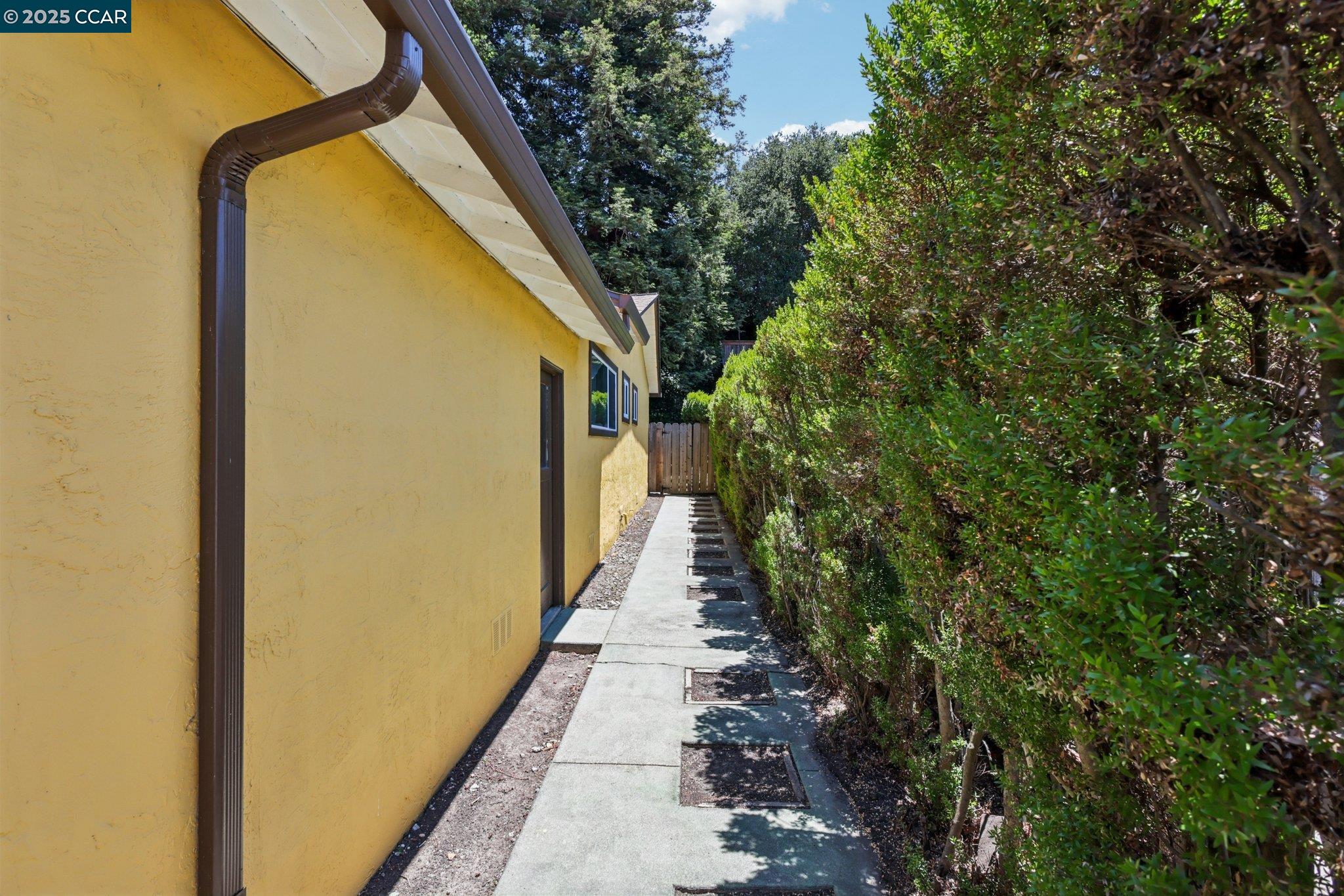 2344 Shannon Ave, San Pablo, California 94806, 4 Bedrooms Bedrooms, 7 Rooms Rooms,2 BathroomsBathrooms,Residential,For Sale,2344 Shannon Ave,41103382