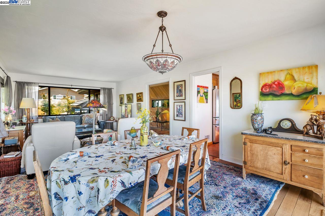 31865 Chicoine Ave, Hayward, California 94544, 3 Bedrooms Bedrooms, 6 Rooms Rooms,2 BathroomsBathrooms,Residential,For Sale,31865 Chicoine Ave,41103383