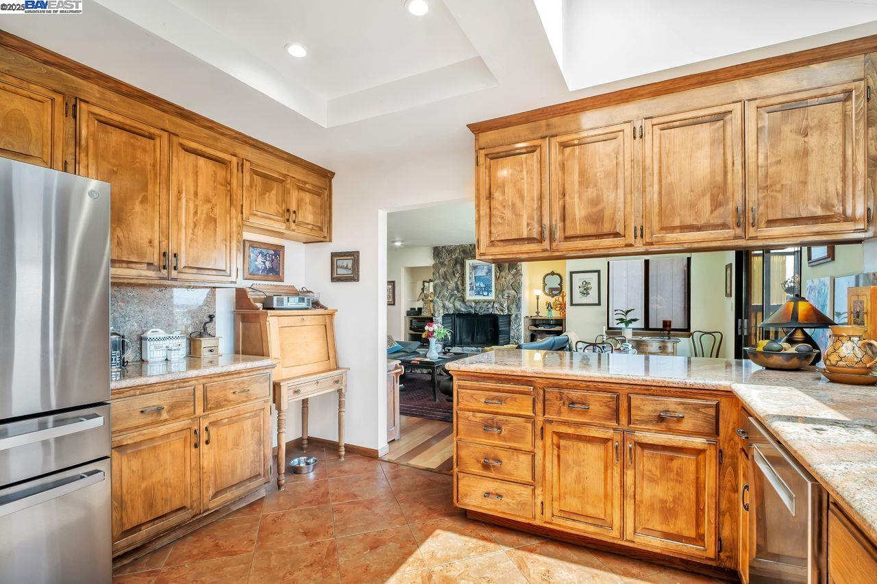 31865 Chicoine Ave, Hayward, California 94544, 3 Bedrooms Bedrooms, 6 Rooms Rooms,2 BathroomsBathrooms,Residential,For Sale,31865 Chicoine Ave,41103383