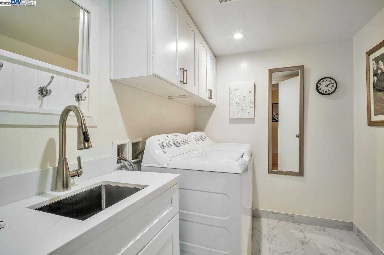 31865 Chicoine Ave, Hayward, California 94544, 3 Bedrooms Bedrooms, 6 Rooms Rooms,2 BathroomsBathrooms,Residential,For Sale,31865 Chicoine Ave,41103383