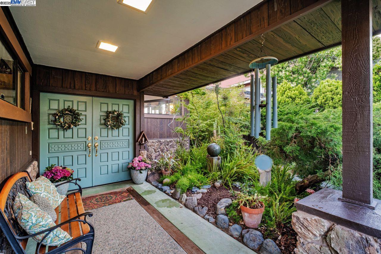 31865 Chicoine Ave, Hayward, California 94544, 3 Bedrooms Bedrooms, 6 Rooms Rooms,2 BathroomsBathrooms,Residential,For Sale,31865 Chicoine Ave,41103383