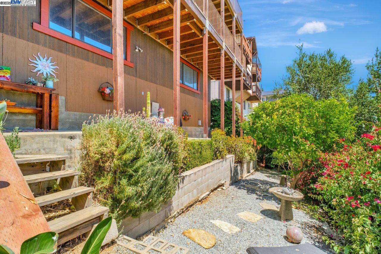 31865 Chicoine Ave, Hayward, California 94544, 3 Bedrooms Bedrooms, 6 Rooms Rooms,2 BathroomsBathrooms,Residential,For Sale,31865 Chicoine Ave,41103383