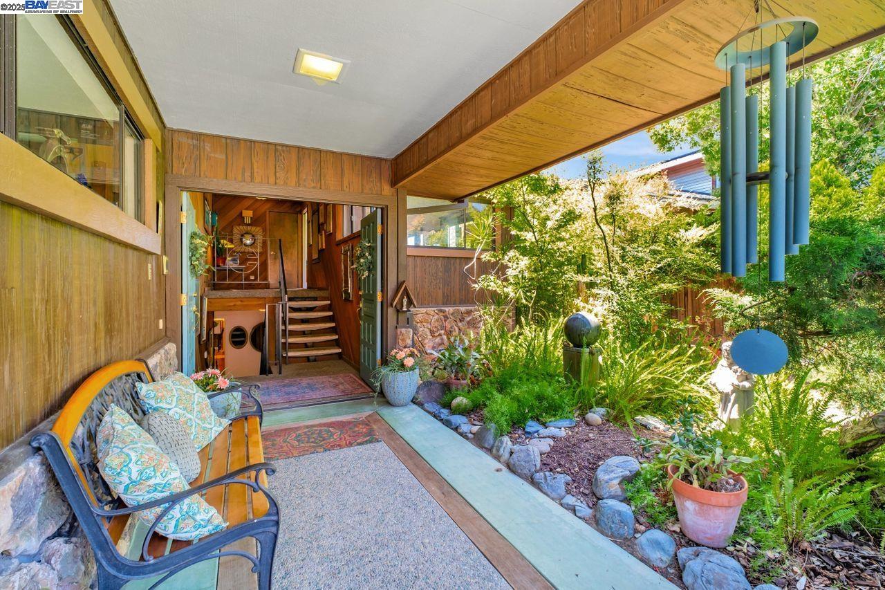 31865 Chicoine Ave, Hayward, California 94544, 3 Bedrooms Bedrooms, 6 Rooms Rooms,2 BathroomsBathrooms,Residential,For Sale,31865 Chicoine Ave,41103383