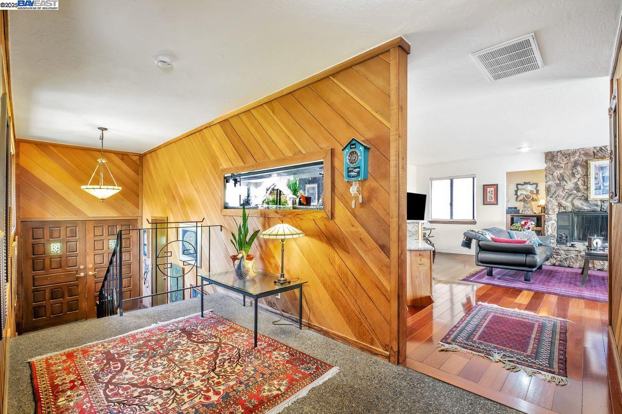 31865 Chicoine Ave, Hayward, California 94544, 3 Bedrooms Bedrooms, 6 Rooms Rooms,2 BathroomsBathrooms,Residential,For Sale,31865 Chicoine Ave,41103383