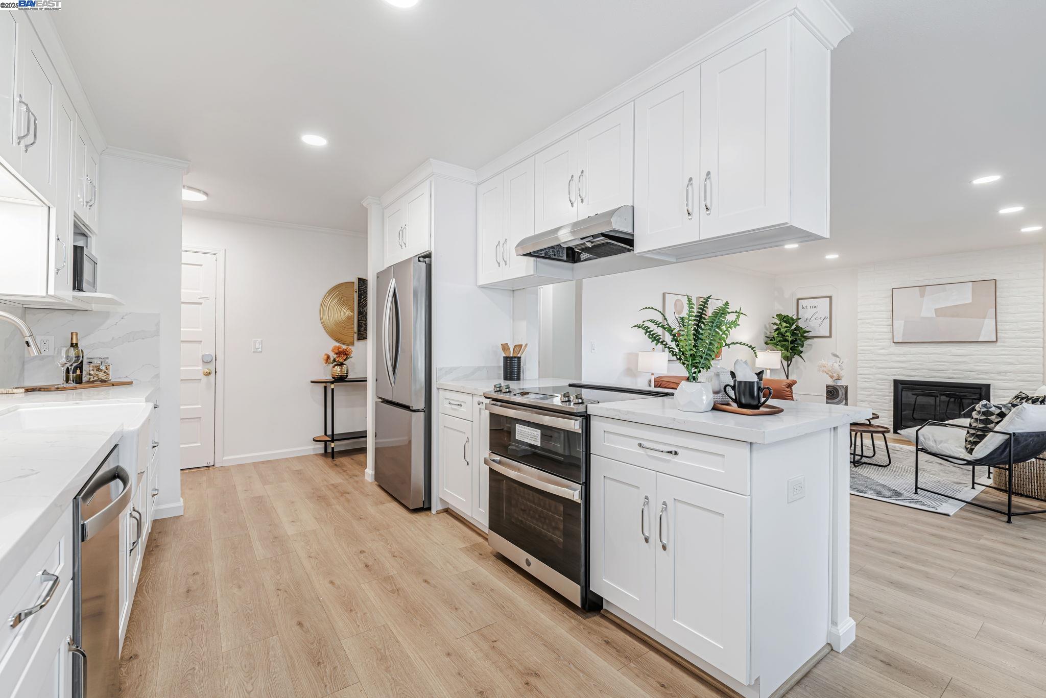 825 Oak Grove Rd # 15, Concord, California 94518, 3 Bedrooms Bedrooms, 7 Rooms Rooms,2 BathroomsBathrooms,Residential,For Sale,825 Oak Grove Rd # 15,41103384