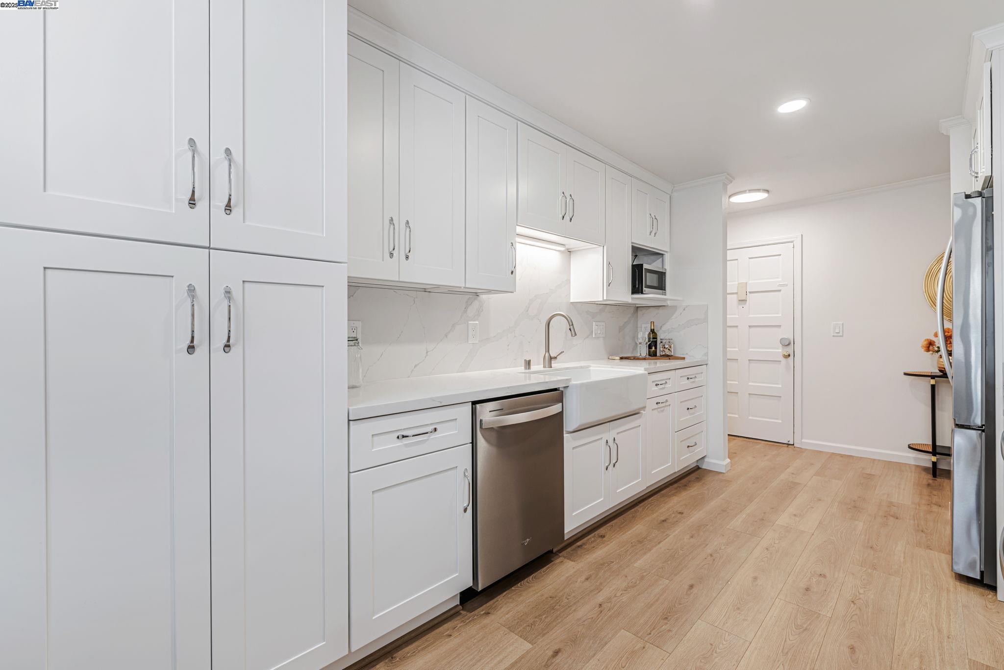 825 Oak Grove Rd # 15, Concord, California 94518, 3 Bedrooms Bedrooms, 7 Rooms Rooms,2 BathroomsBathrooms,Residential,For Sale,825 Oak Grove Rd # 15,41103384