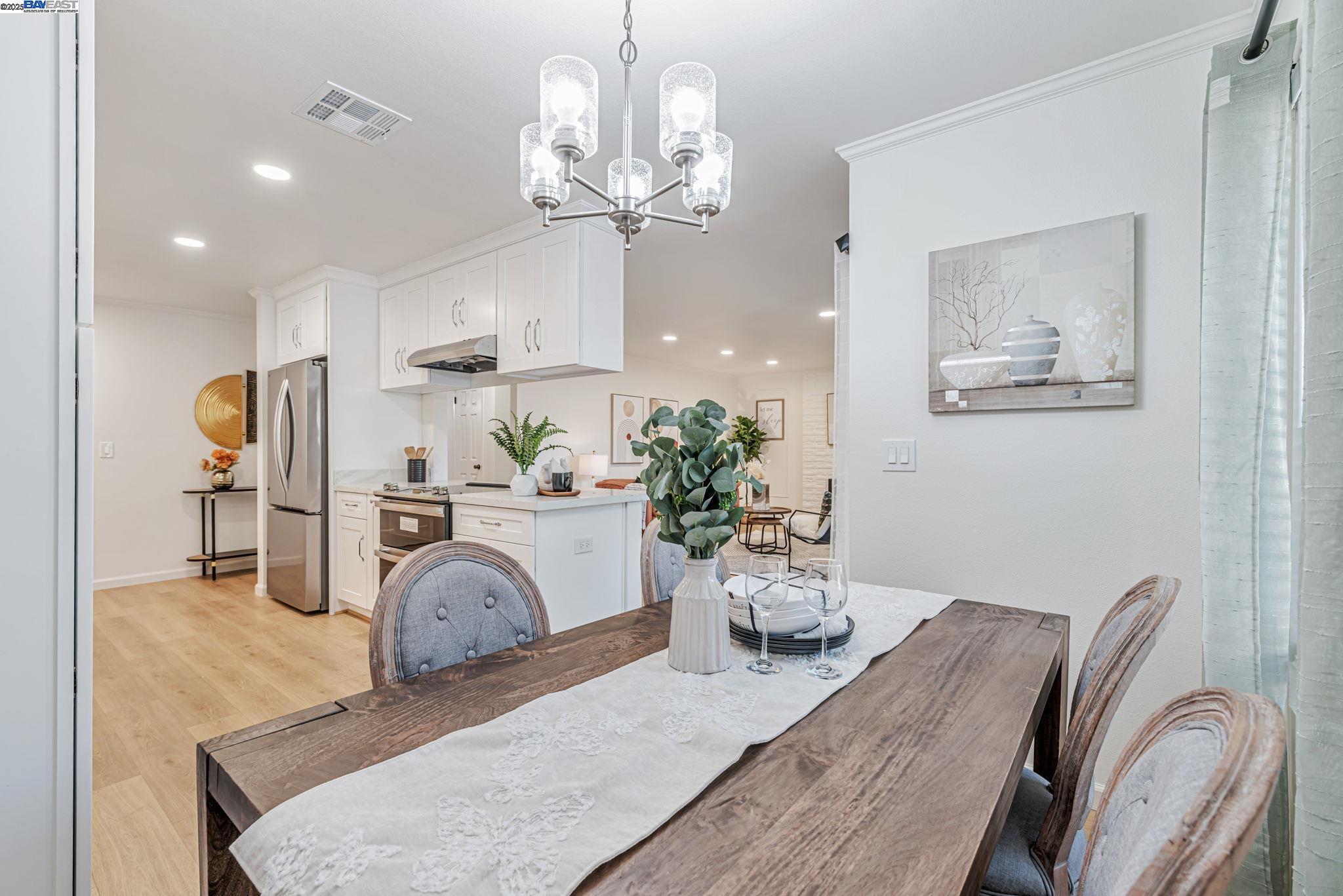 825 Oak Grove Rd # 15, Concord, California 94518, 3 Bedrooms Bedrooms, 7 Rooms Rooms,2 BathroomsBathrooms,Residential,For Sale,825 Oak Grove Rd # 15,41103384