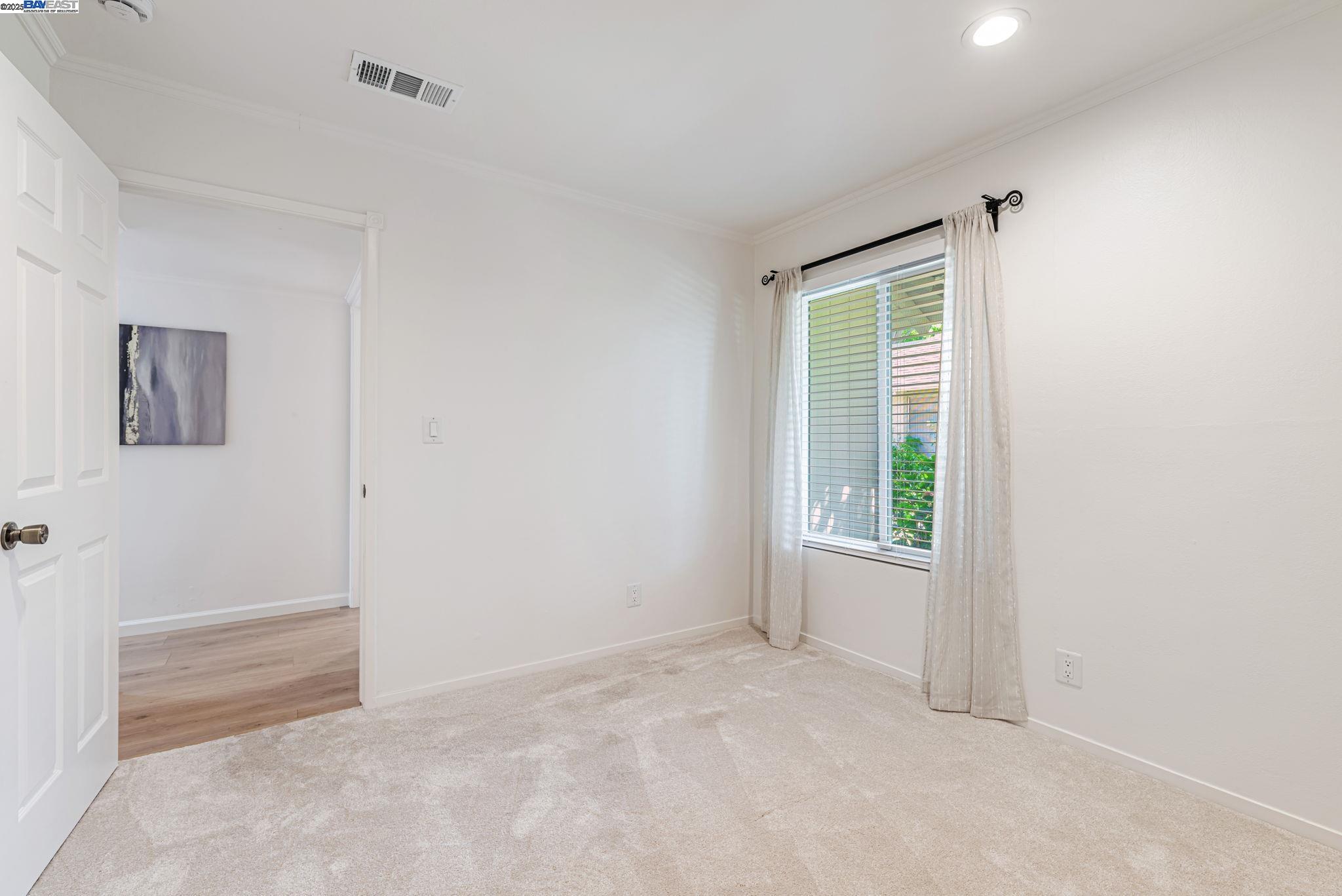 825 Oak Grove Rd # 15, Concord, California 94518, 3 Bedrooms Bedrooms, 7 Rooms Rooms,2 BathroomsBathrooms,Residential,For Sale,825 Oak Grove Rd # 15,41103384