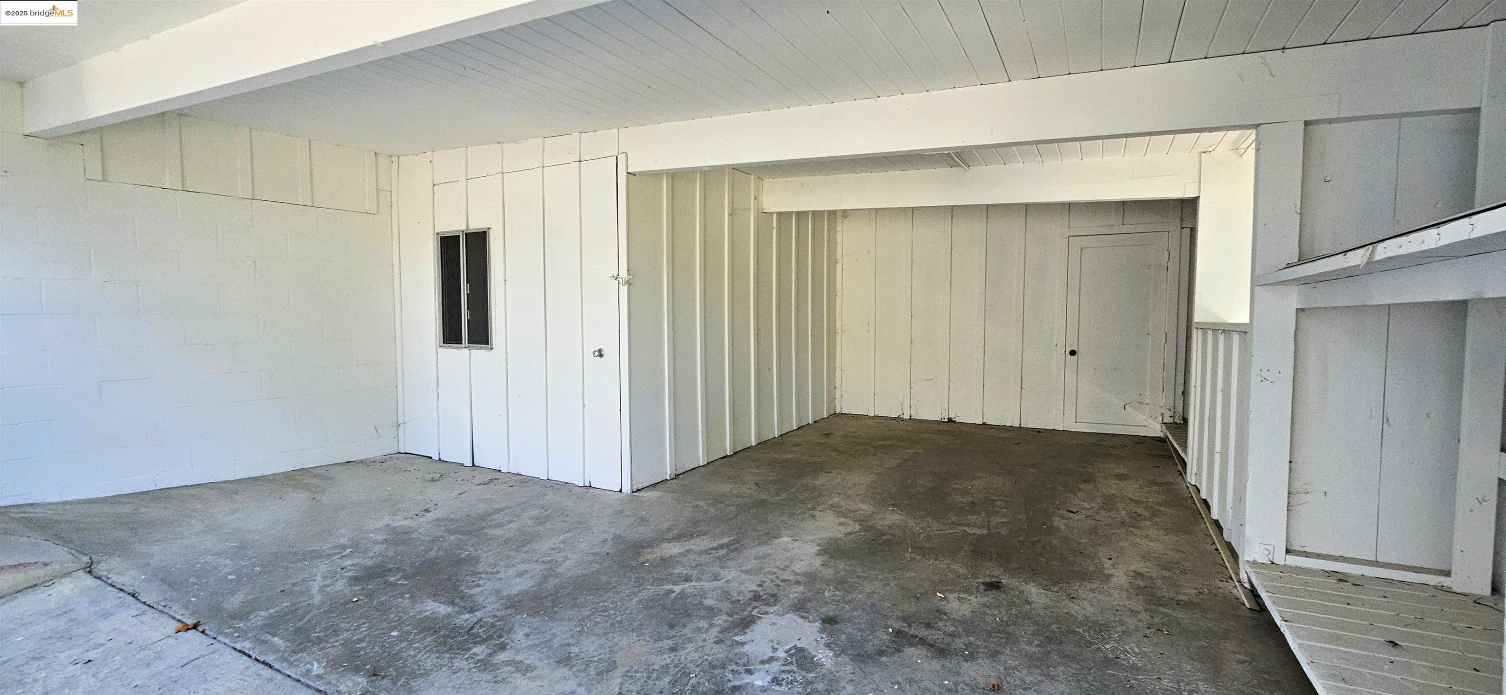 7030 Snake Rd, Oakland, California 94611, 4 Bedrooms Bedrooms, 9 Rooms Rooms,2 BathroomsBathrooms,Residential,For Sale,7030 Snake Rd,41103385