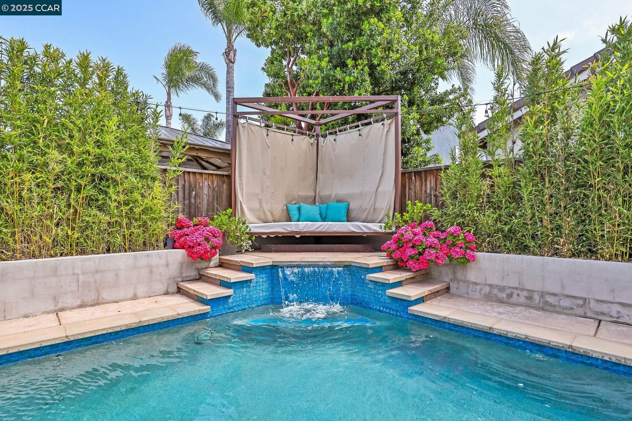 Detail Gallery Image 31 of 39 For 21 Foxglove Ct, Oakley,  CA 94561 - 5 Beds | 3/1 Baths