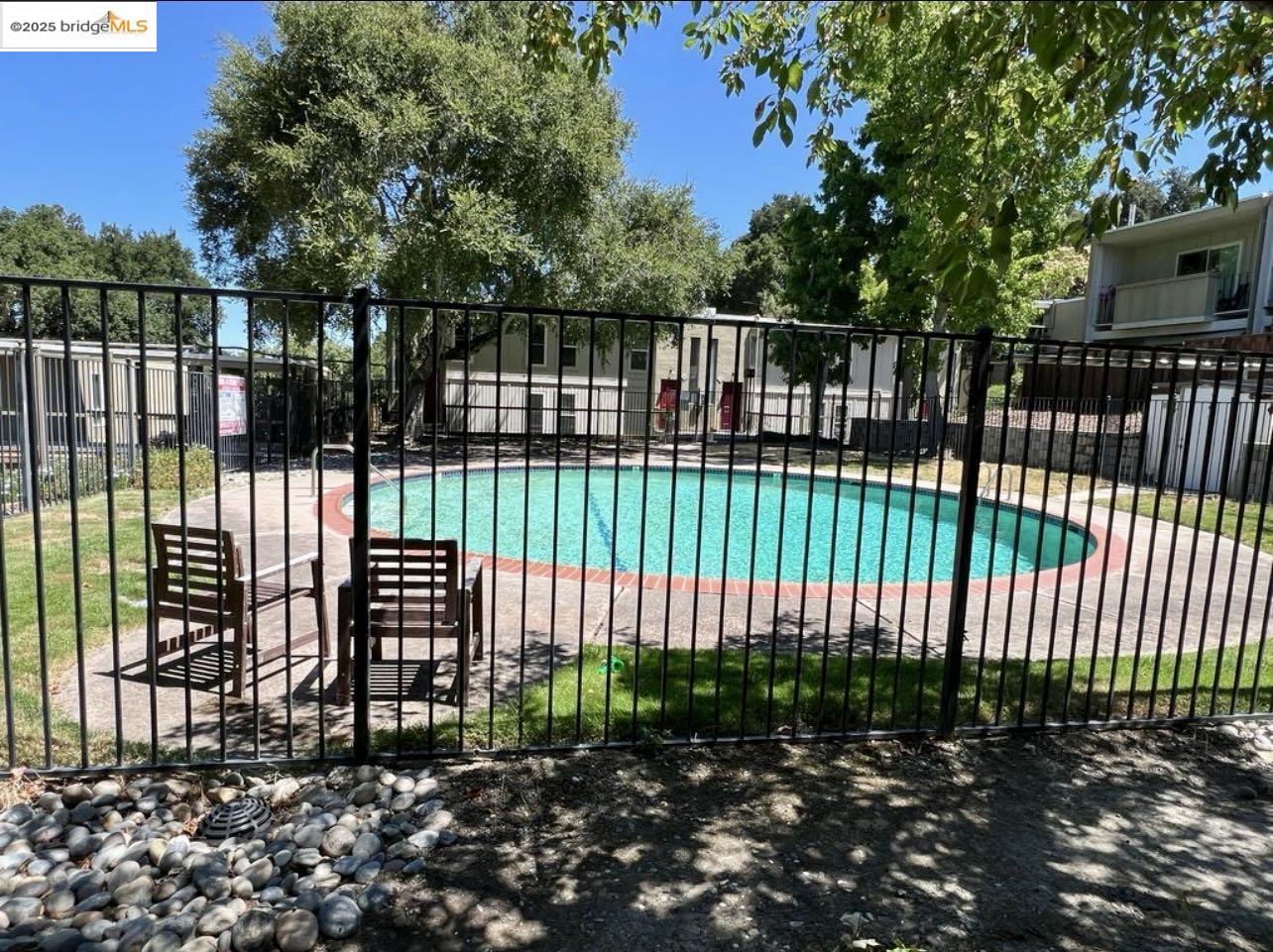 Detail Gallery Image 19 of 19 For 651 Moraga Rd #27,  Moraga,  CA 94556 - 2 Beds | 1/1 Baths