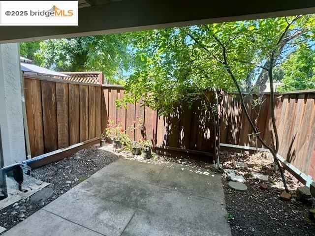 Detail Gallery Image 4 of 19 For 651 Moraga Rd #27,  Moraga,  CA 94556 - 2 Beds | 1/1 Baths