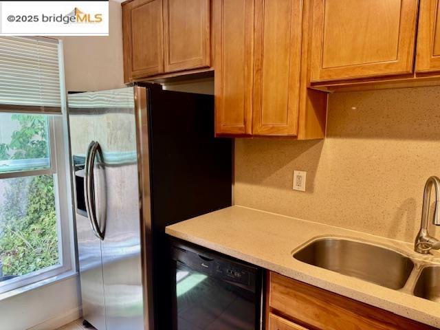 Detail Gallery Image 7 of 19 For 651 Moraga Rd #27,  Moraga,  CA 94556 - 2 Beds | 1/1 Baths