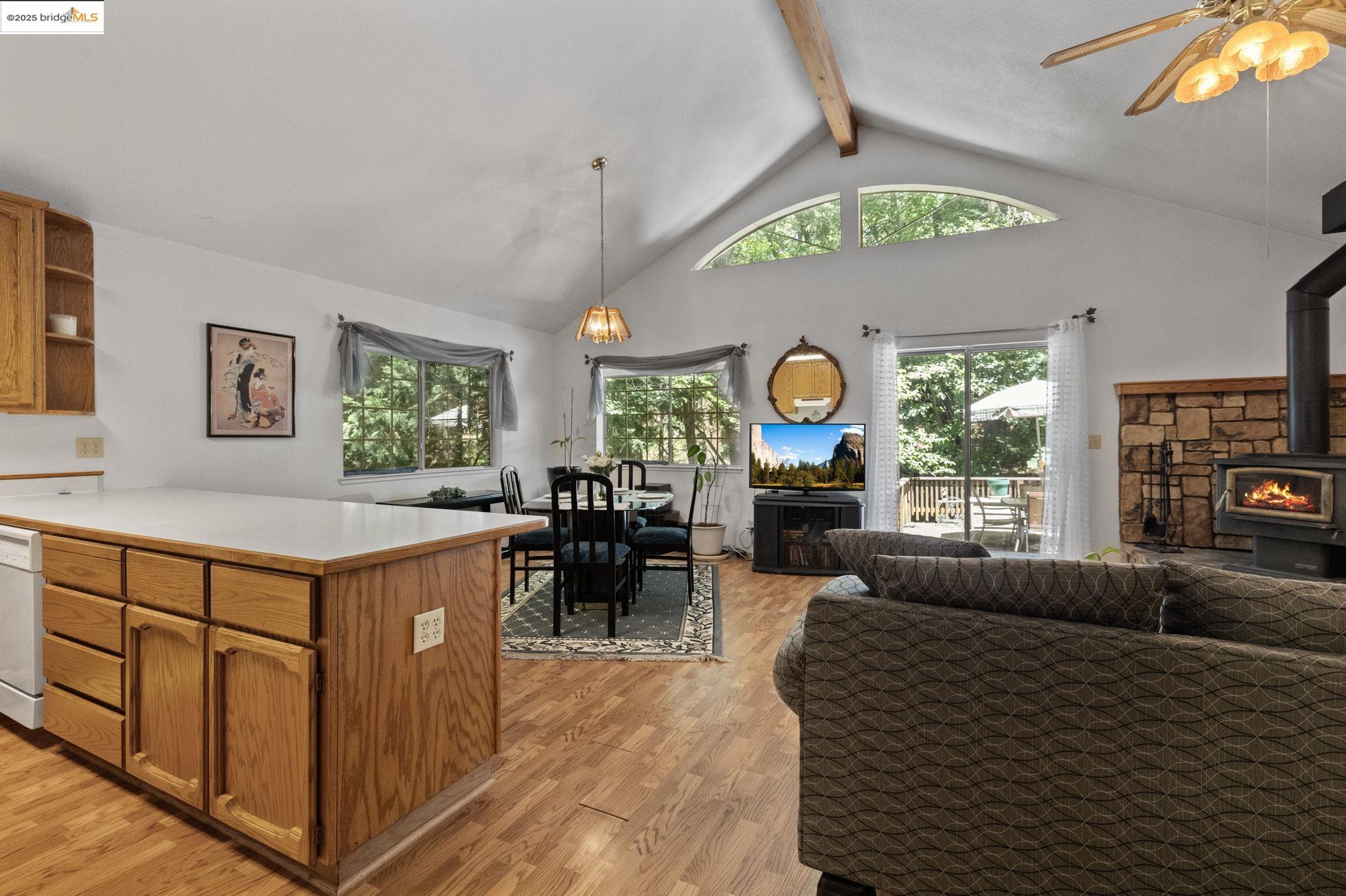 21517 Crystal Falls Drive, Sonora, California 95370, 3 Bedrooms Bedrooms, 7 Rooms Rooms,2 BathroomsBathrooms,Residential,For Sale,21517 Crystal Falls Drive,41103389