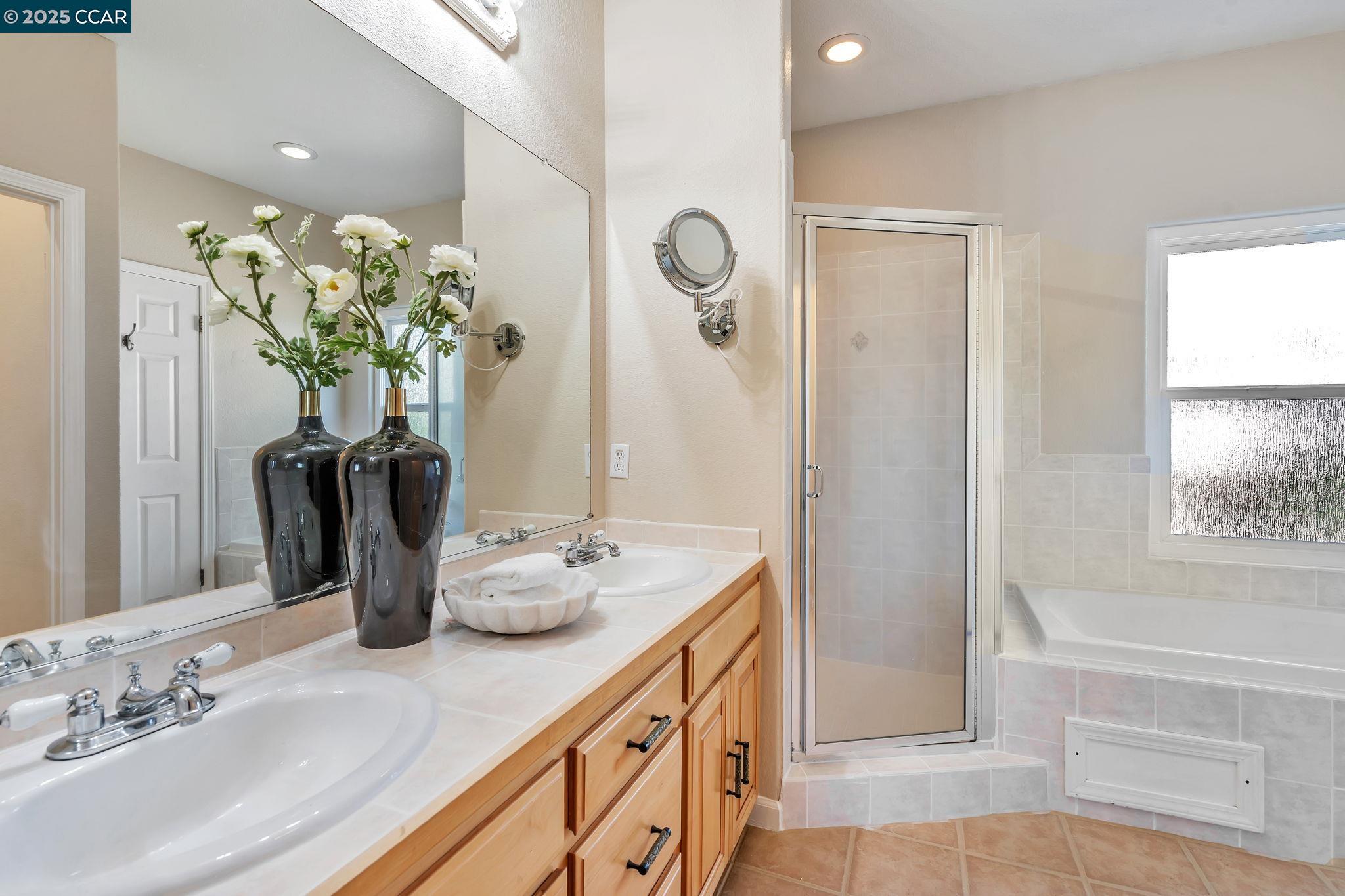 Detail Gallery Image 23 of 50 For 300 Saint Augustine Ct, Benicia,  CA 94510 - 4 Beds | 3 Baths
