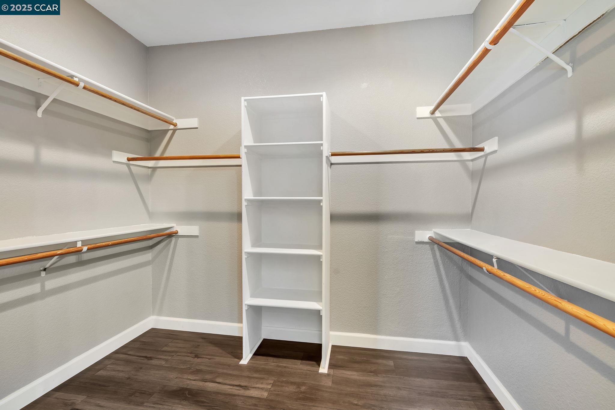 Detail Gallery Image 25 of 50 For 300 Saint Augustine Ct, Benicia,  CA 94510 - 4 Beds | 3 Baths