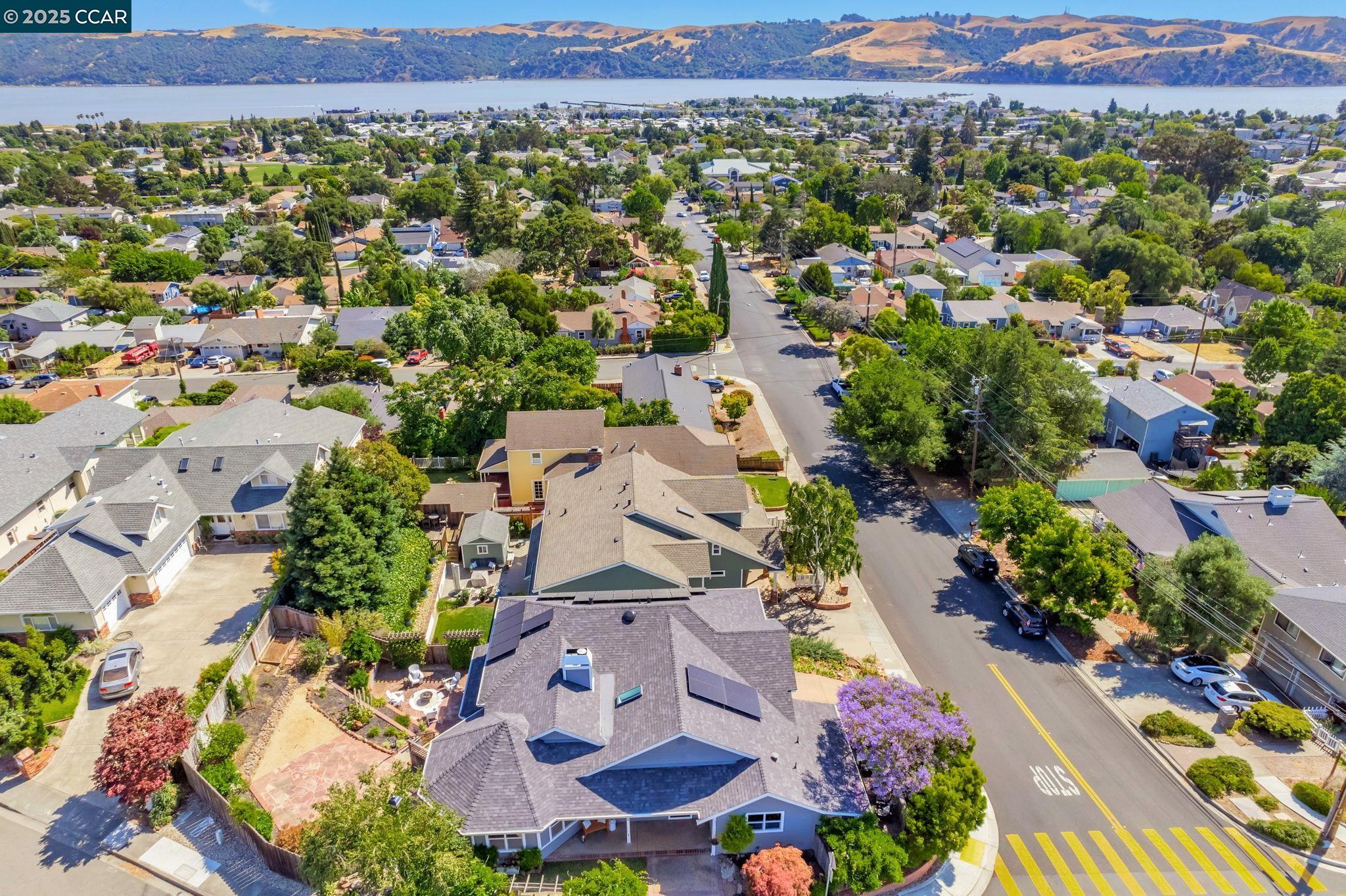 Detail Gallery Image 47 of 50 For 300 Saint Augustine Ct, Benicia,  CA 94510 - 4 Beds | 3 Baths