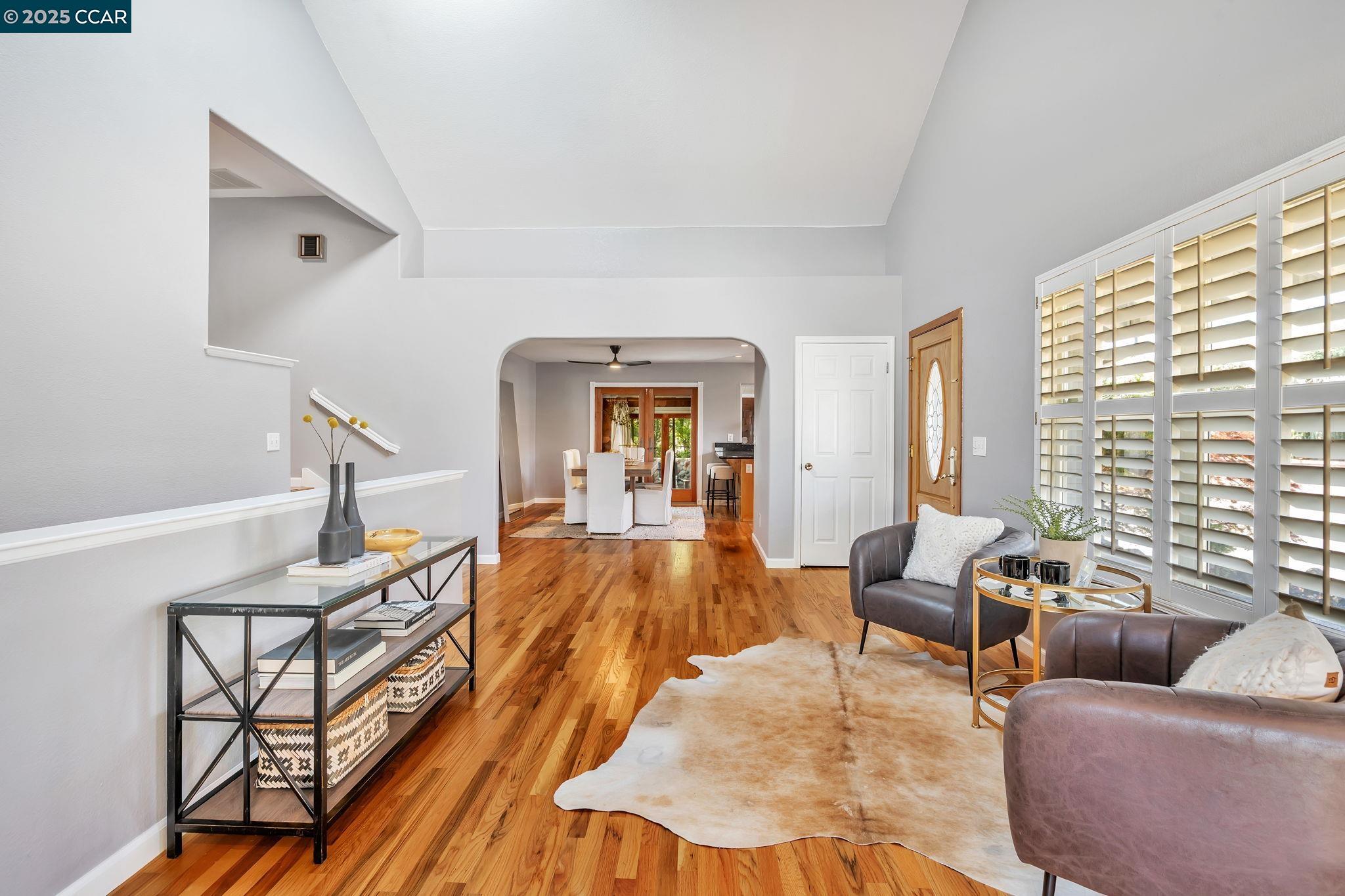 Detail Gallery Image 6 of 50 For 300 Saint Augustine Ct, Benicia,  CA 94510 - 4 Beds | 3 Baths