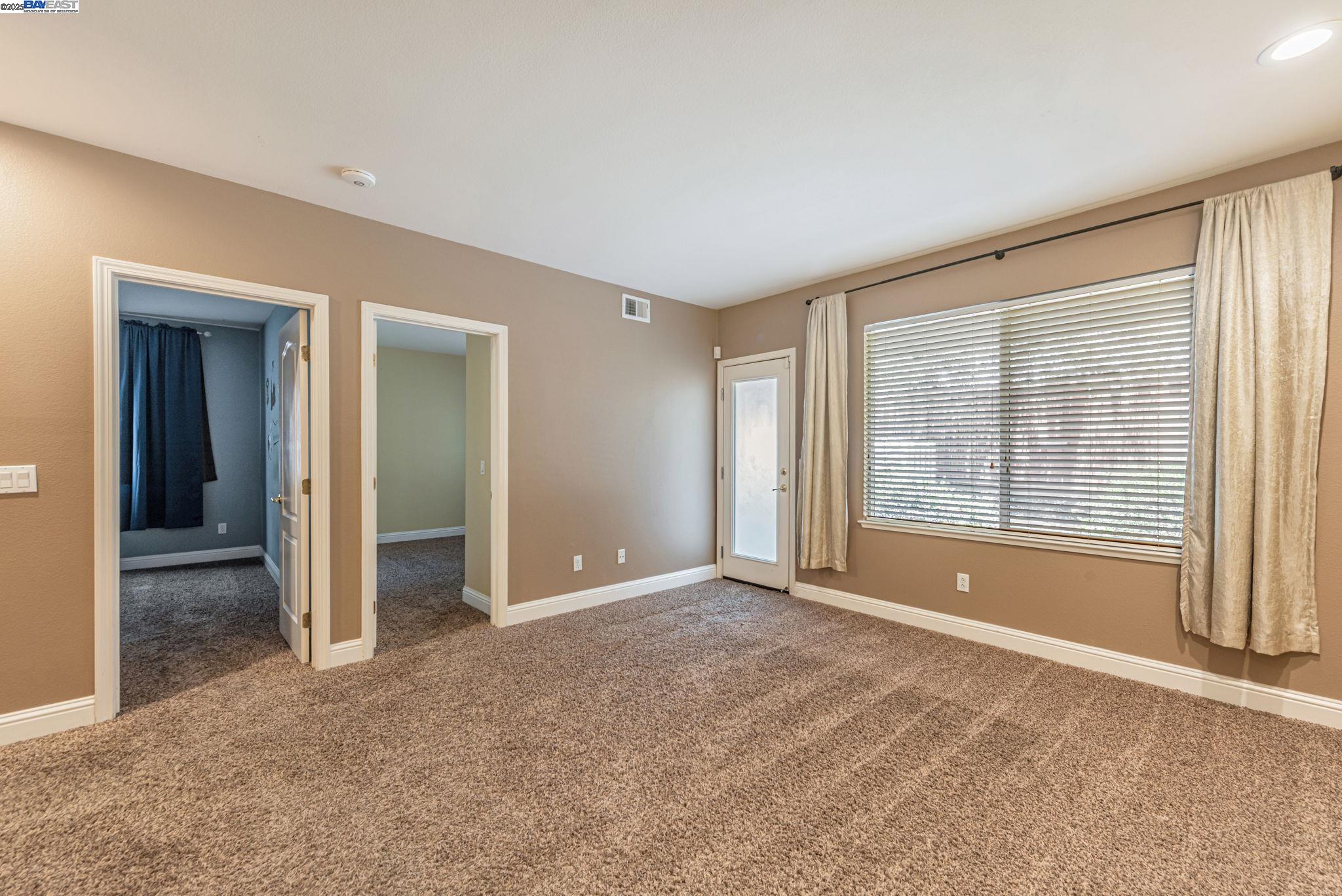 Detail Gallery Image 24 of 58 For 2578 Ridge Crest Ct., Castro Valley,  CA 94546 - 4 Beds | 2/1 Baths