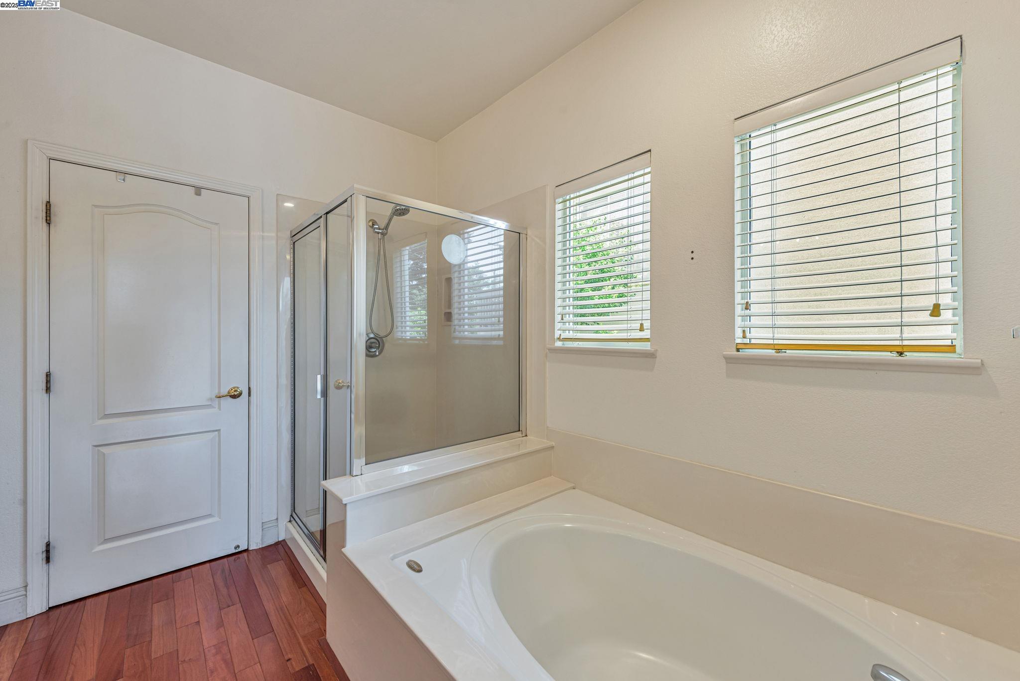 Detail Gallery Image 31 of 58 For 2578 Ridge Crest Ct., Castro Valley,  CA 94546 - 4 Beds | 2/1 Baths