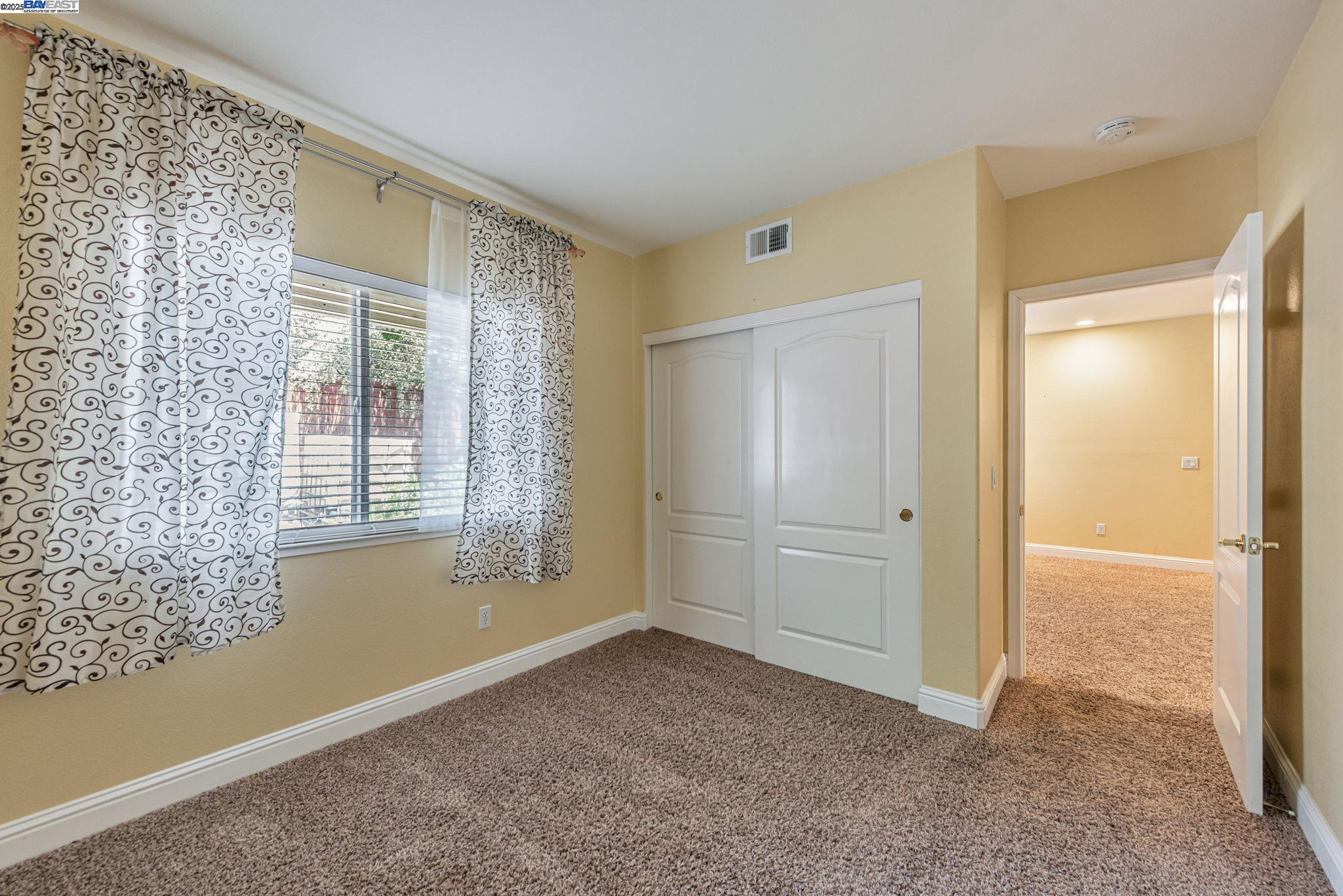 Detail Gallery Image 36 of 58 For 2578 Ridge Crest Ct., Castro Valley,  CA 94546 - 4 Beds | 2/1 Baths