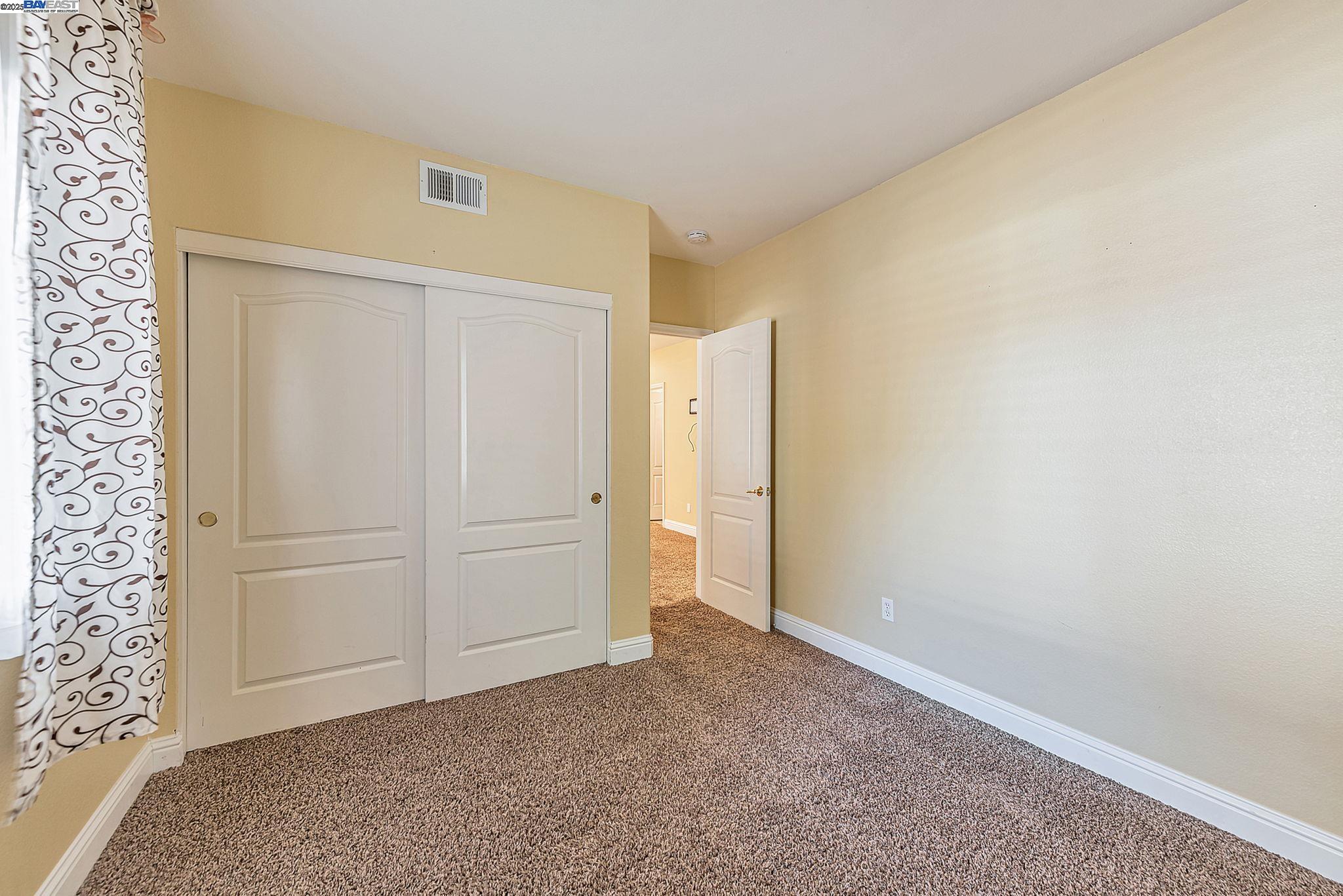 Detail Gallery Image 37 of 58 For 2578 Ridge Crest Ct., Castro Valley,  CA 94546 - 4 Beds | 2/1 Baths