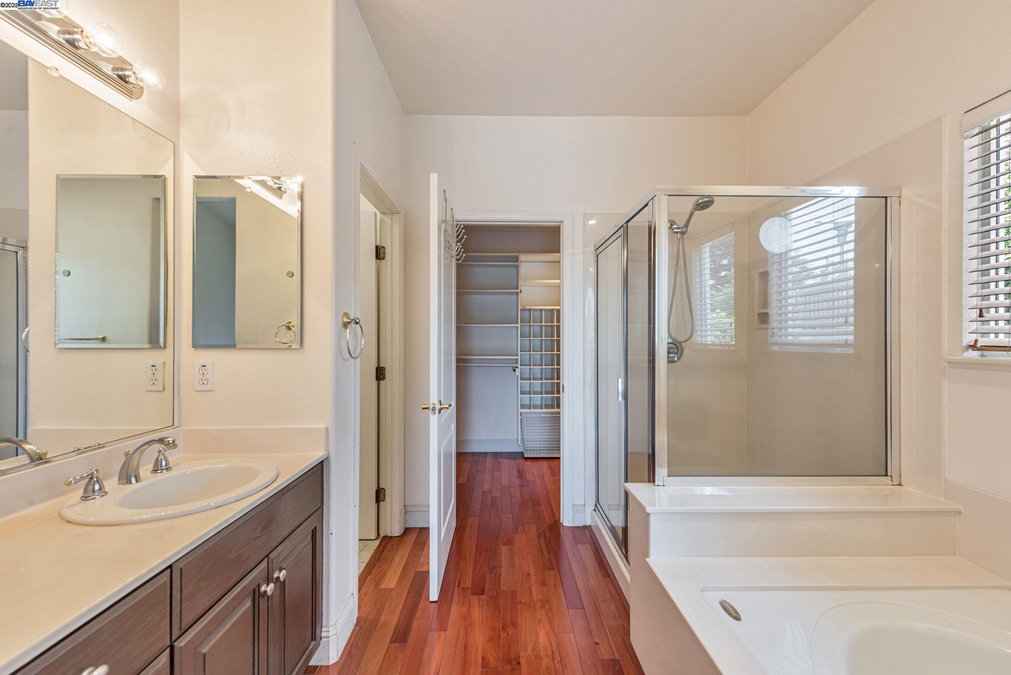 Detail Gallery Image 38 of 58 For 2578 Ridge Crest Ct., Castro Valley,  CA 94546 - 4 Beds | 2/1 Baths