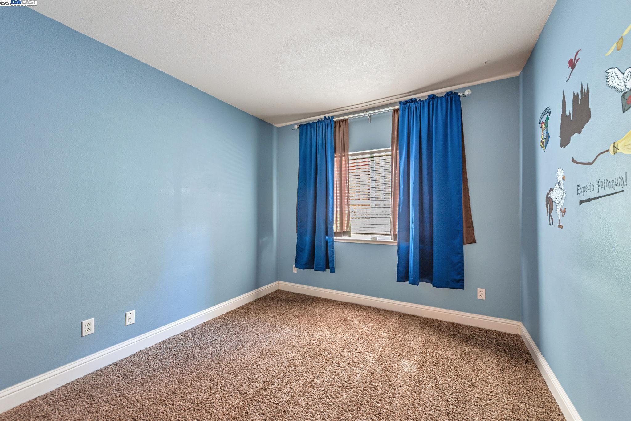 Detail Gallery Image 43 of 58 For 2578 Ridge Crest Ct., Castro Valley,  CA 94546 - 4 Beds | 2/1 Baths